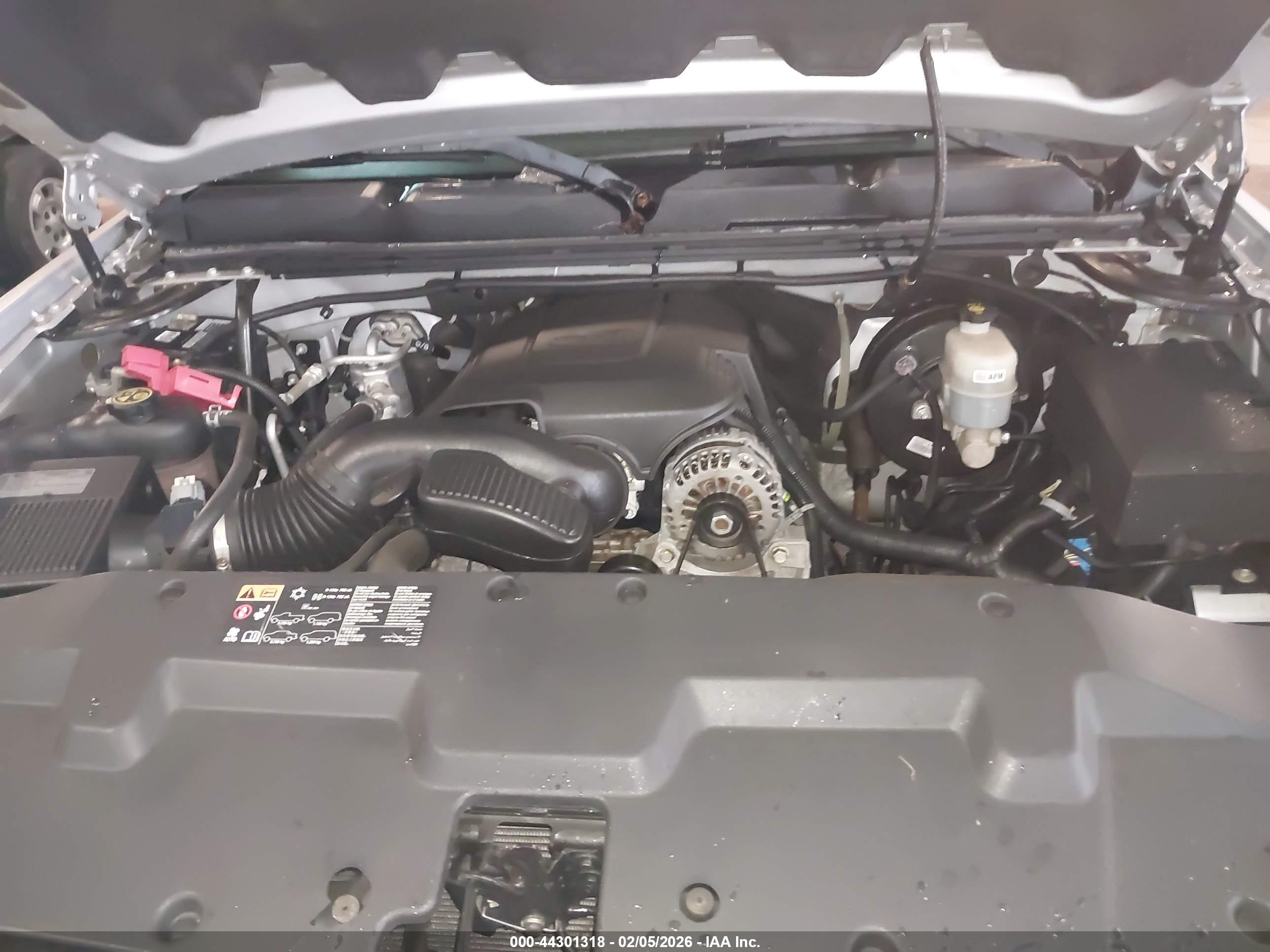 CHEVROLET SILVERADO image 10