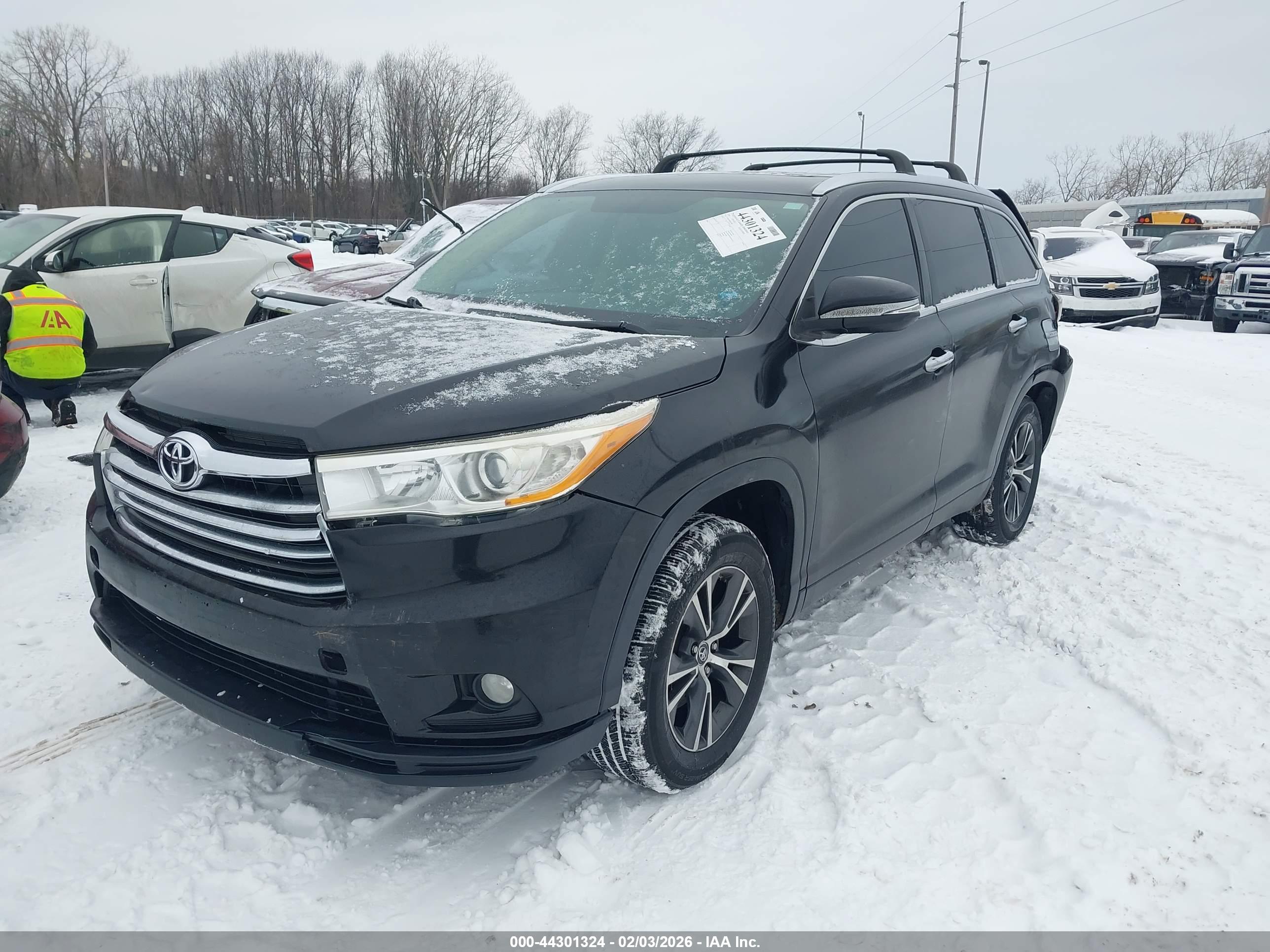 TOYOTA HIGHLANDER image 2