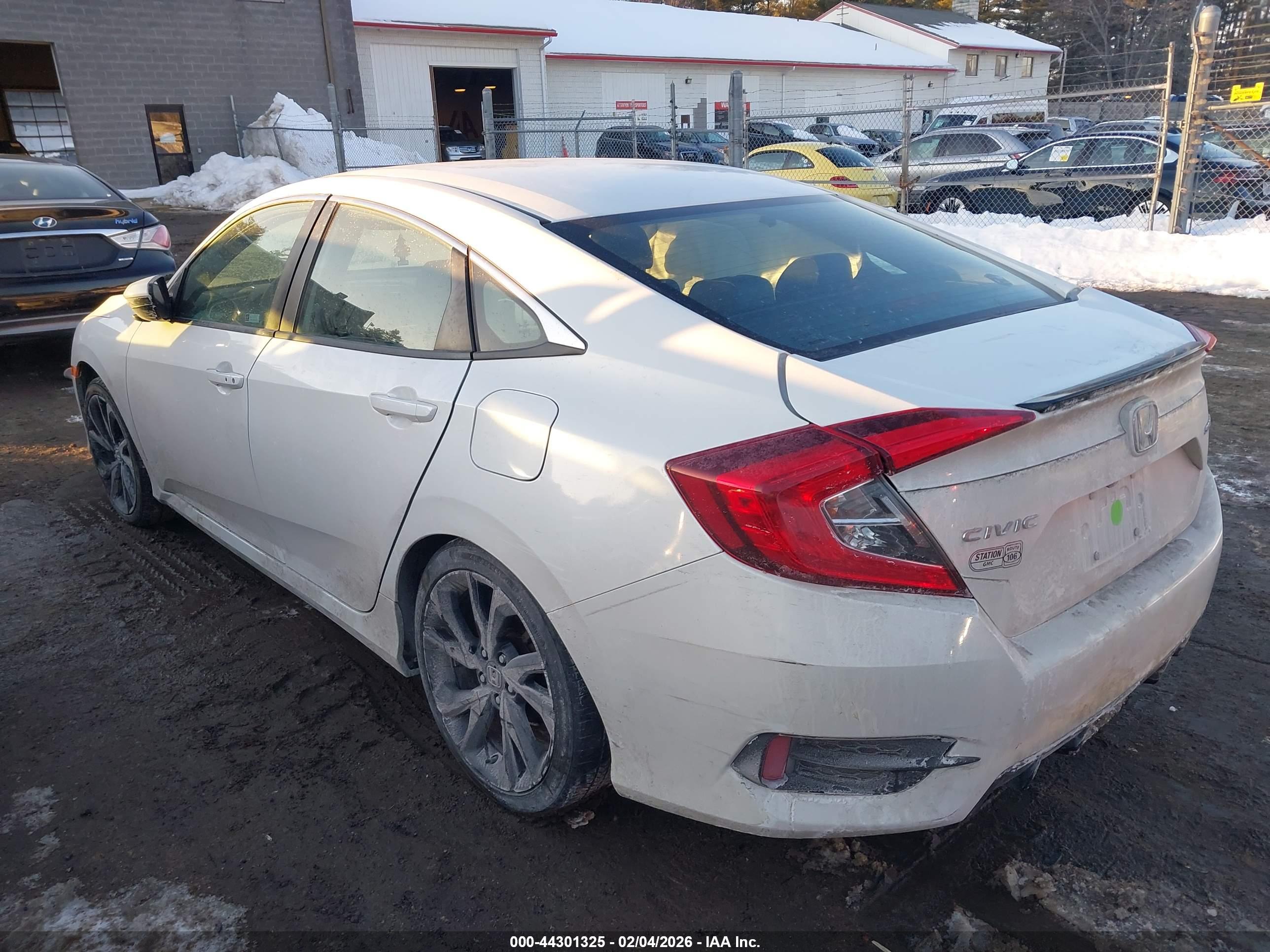 HONDA CIVIC image 3