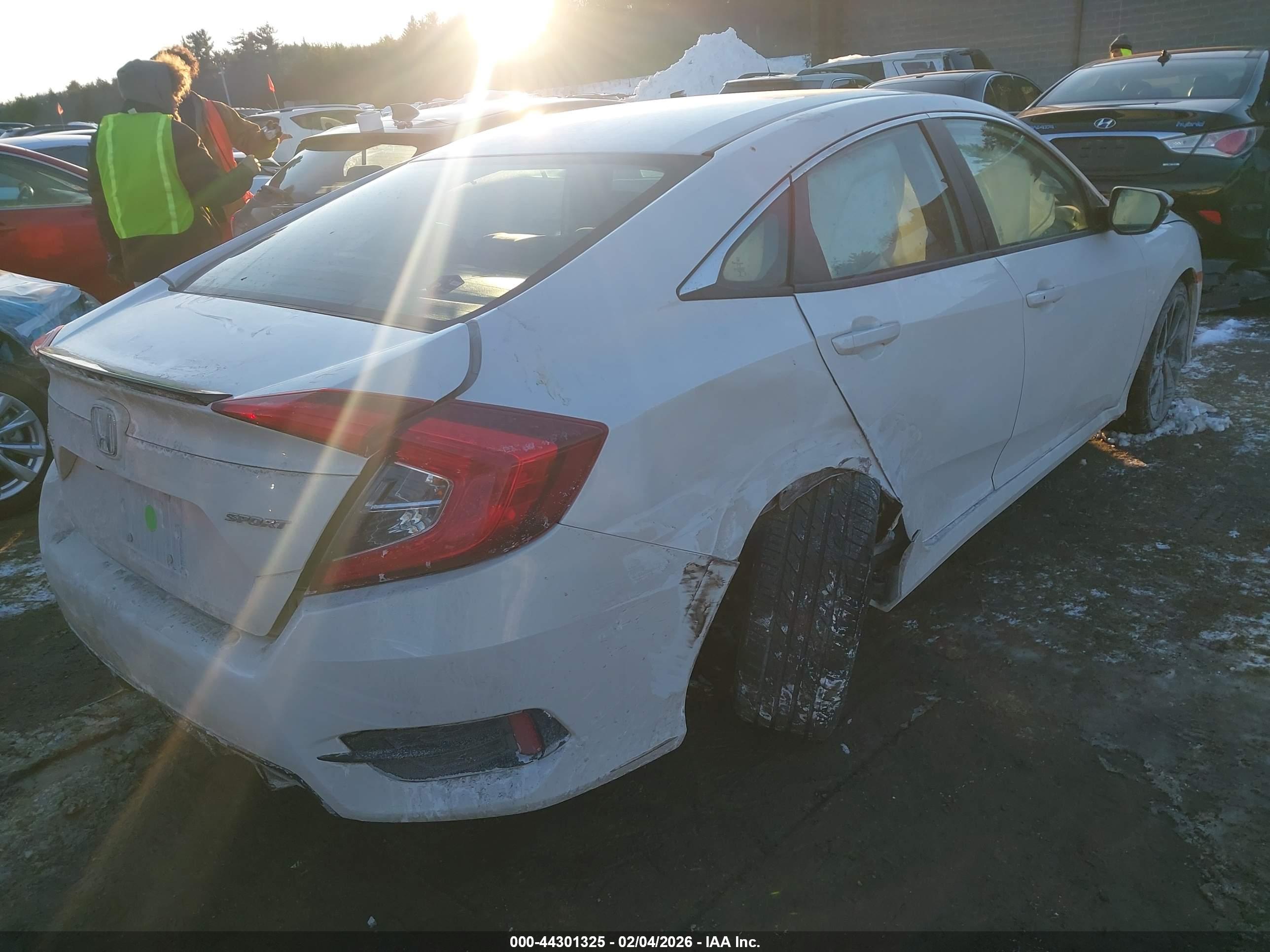 HONDA CIVIC image 4