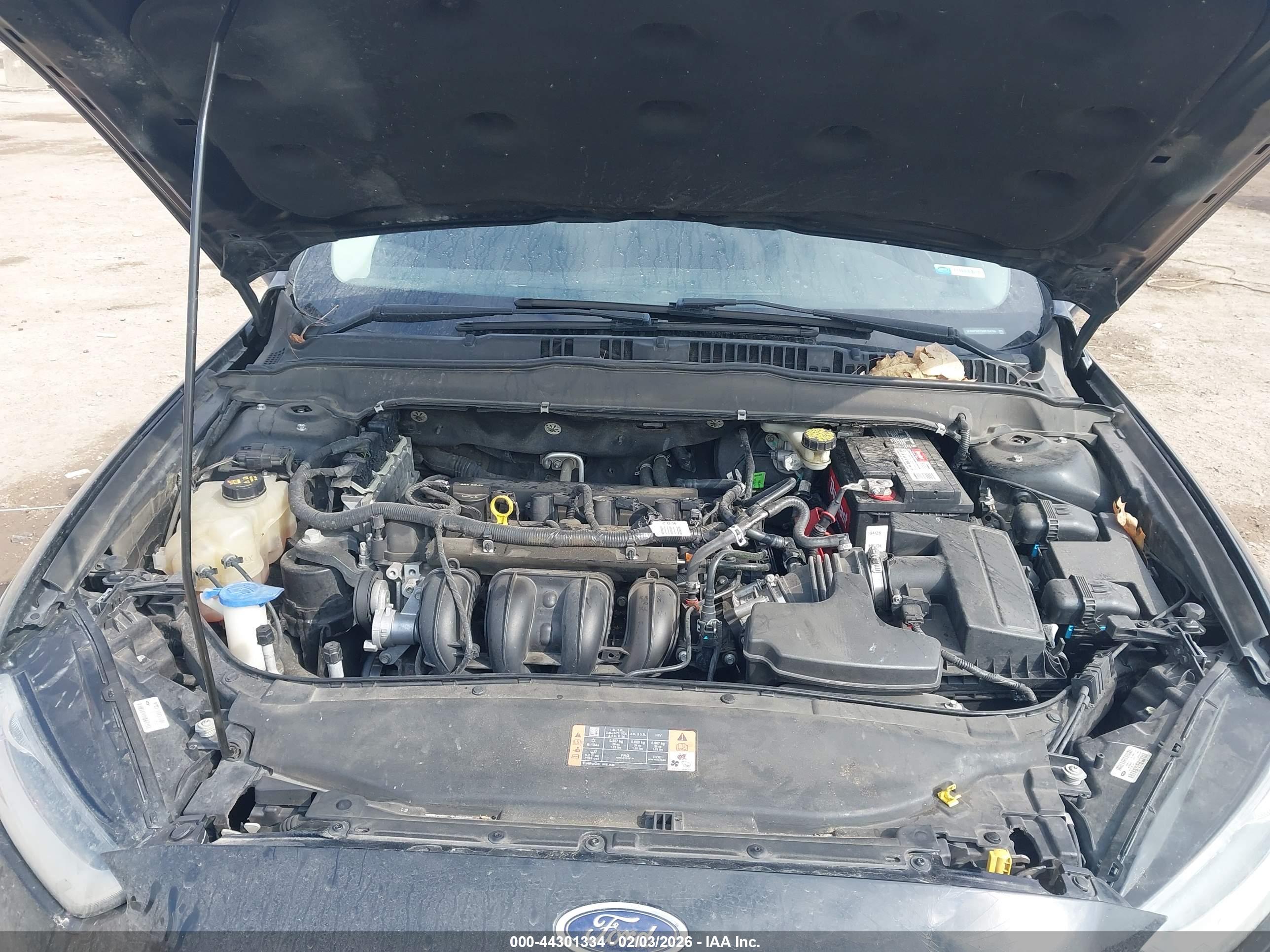 FORD FUSION image 10