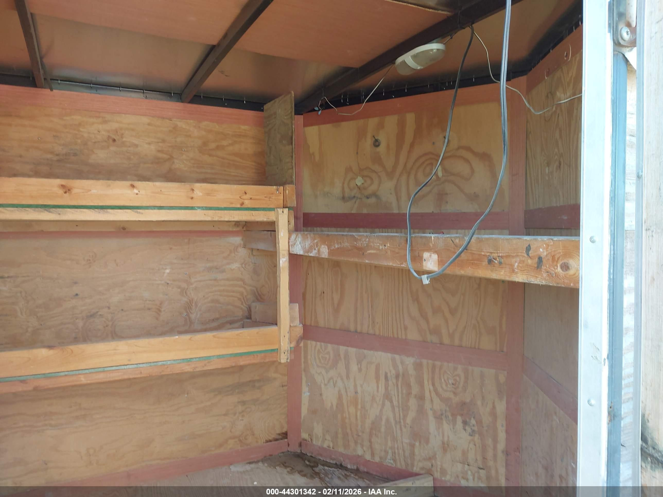 HOMESTEADER 12' image 5
