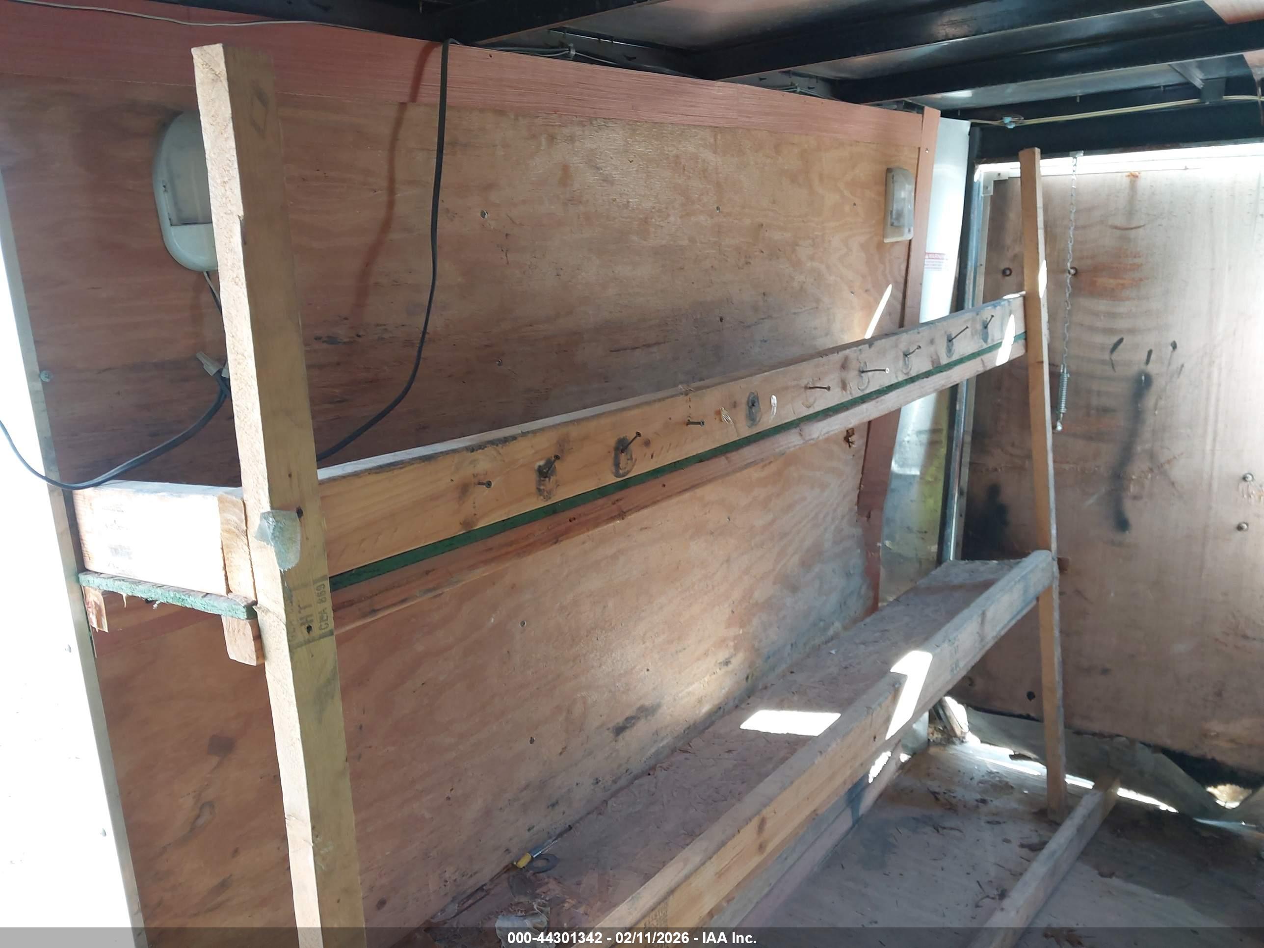 HOMESTEADER 12' image 7