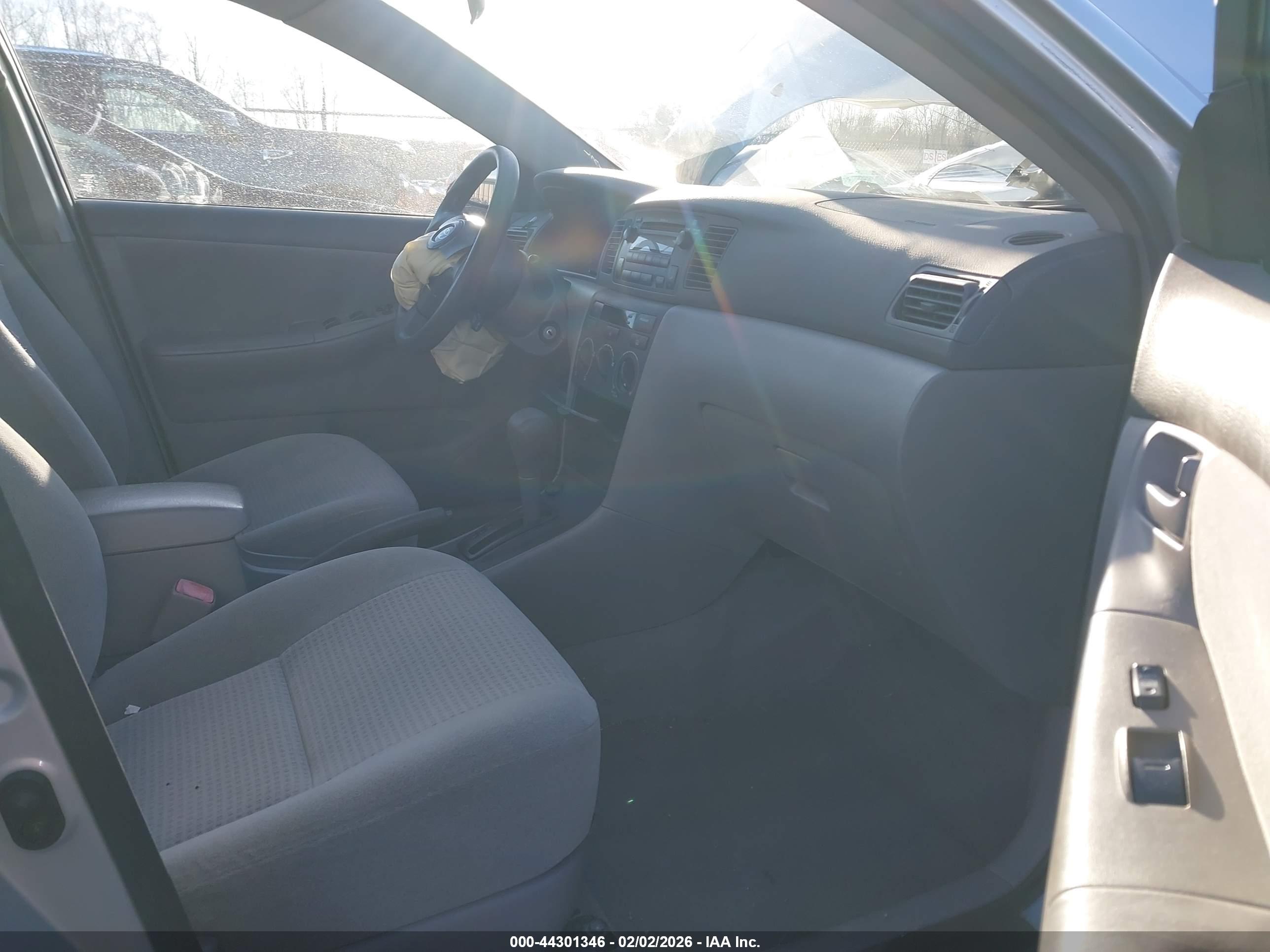 TOYOTA COROLLA image 5