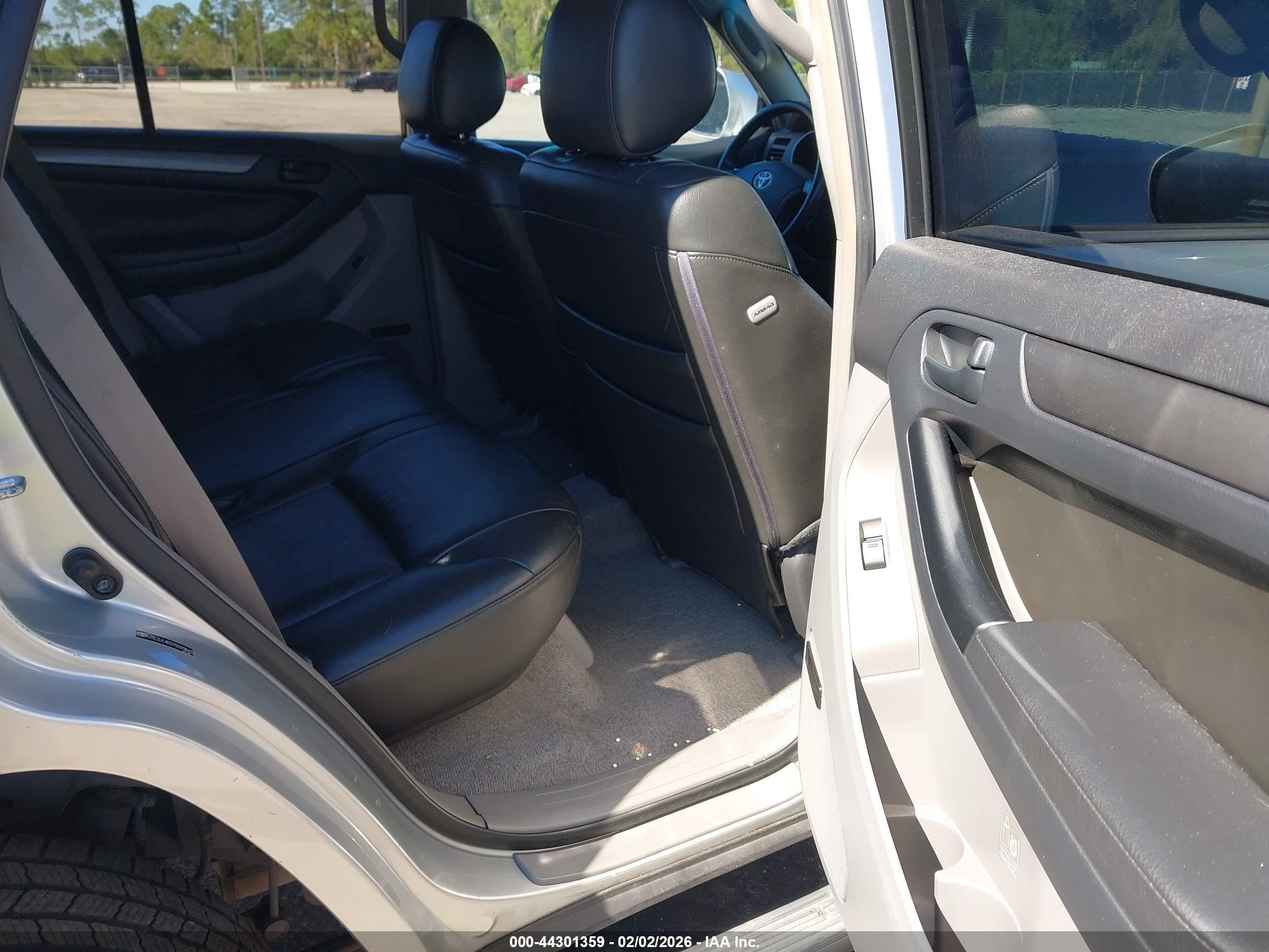 TOYOTA 4RUNNER image 8