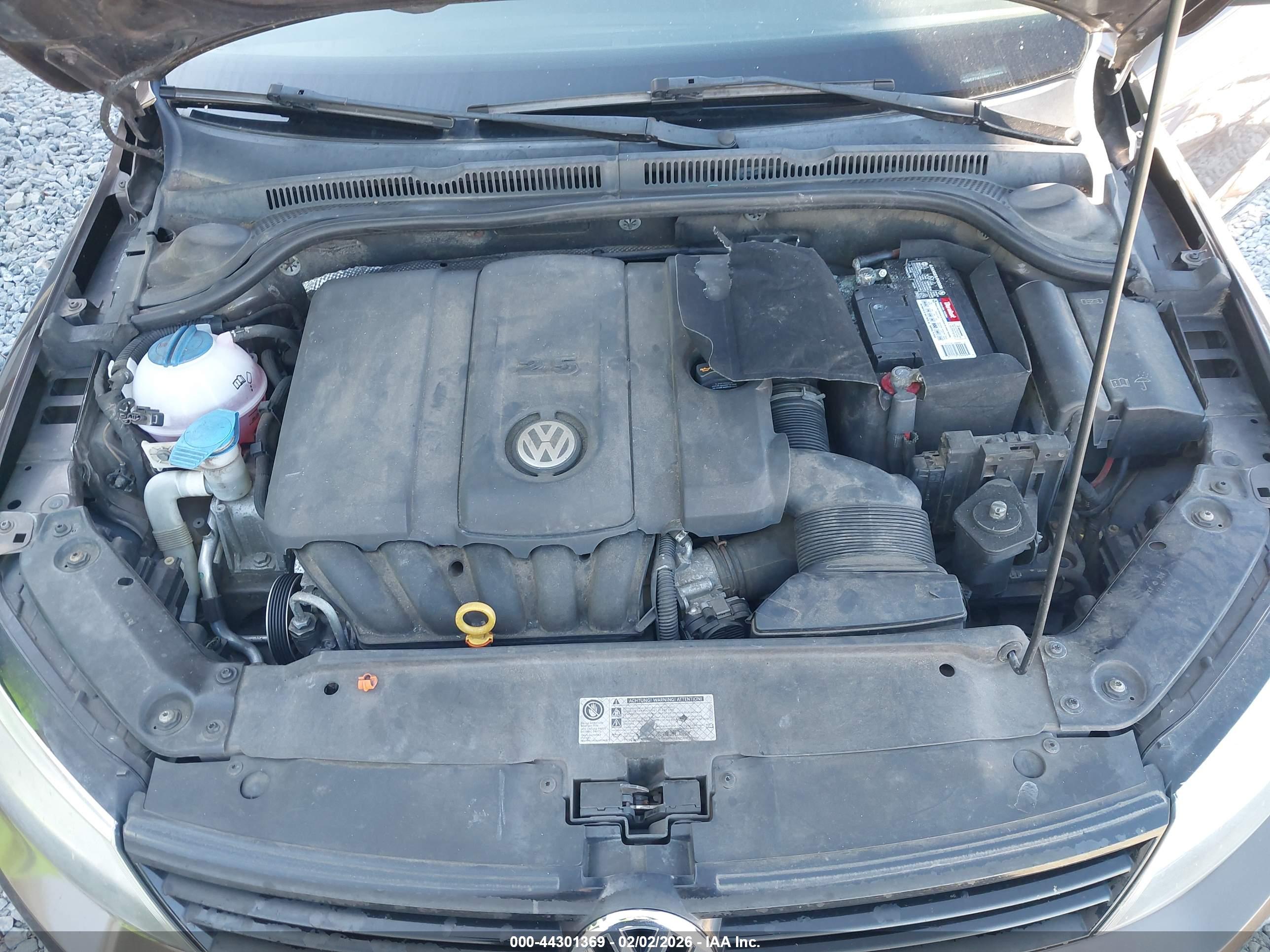 VOLKSWAGEN JETTA image 10