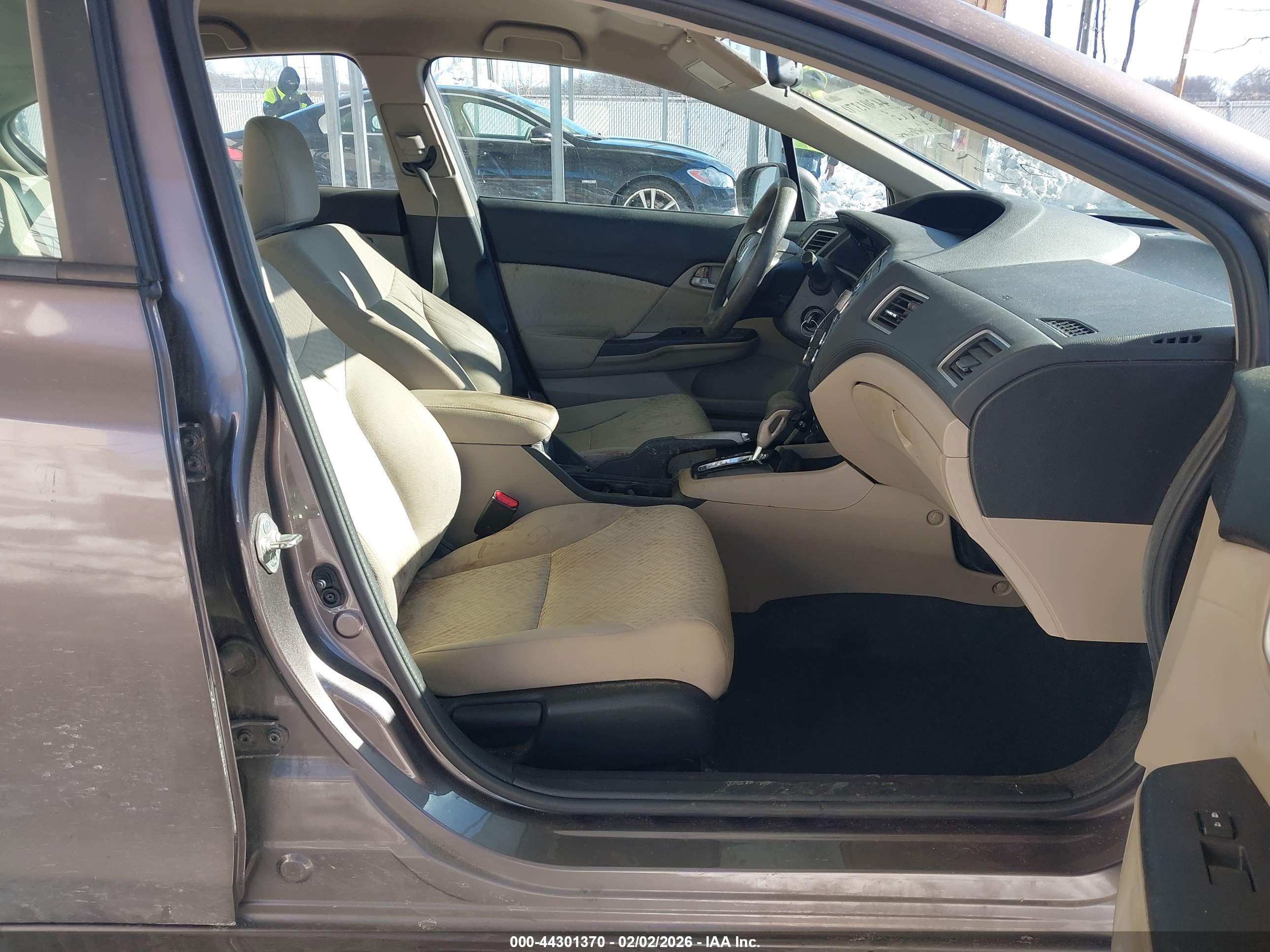 HONDA CIVIC image 5
