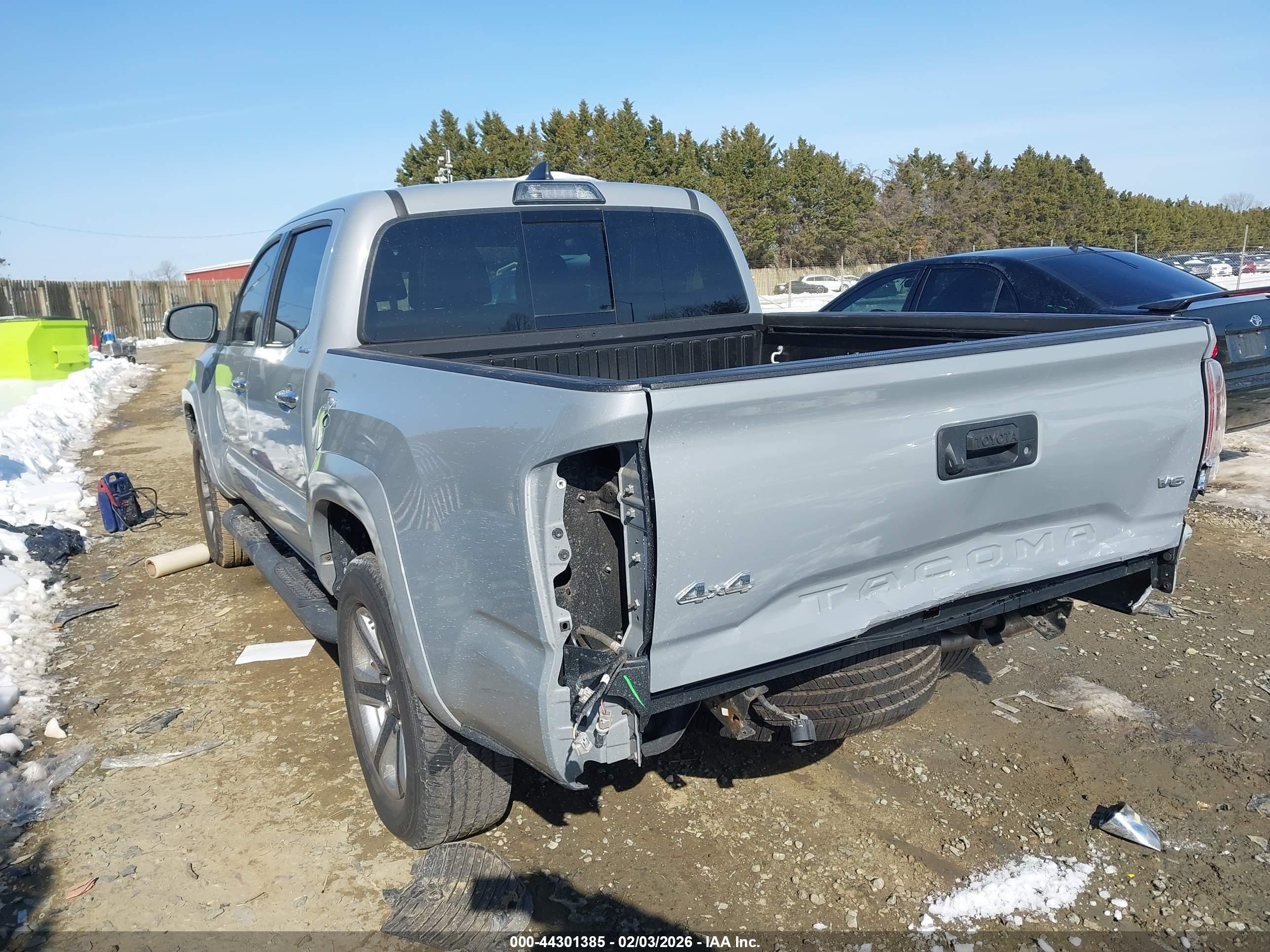 TOYOTA TACOMA image 3