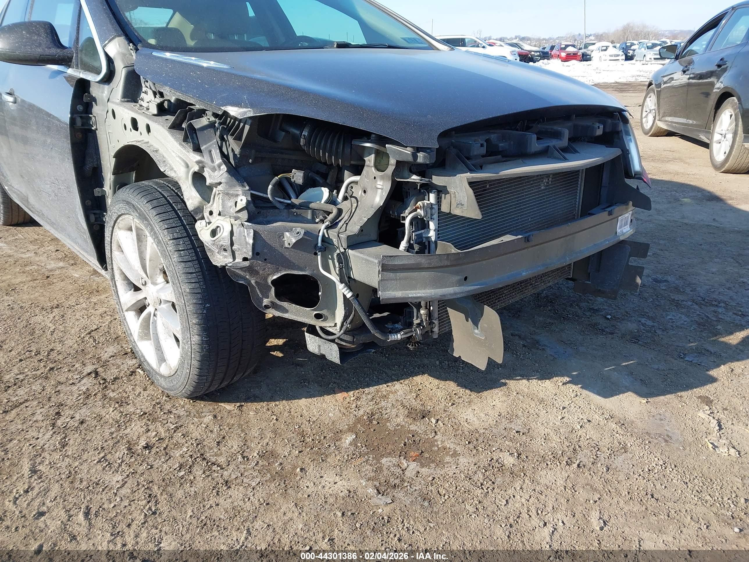 BUICK VERANO image 6