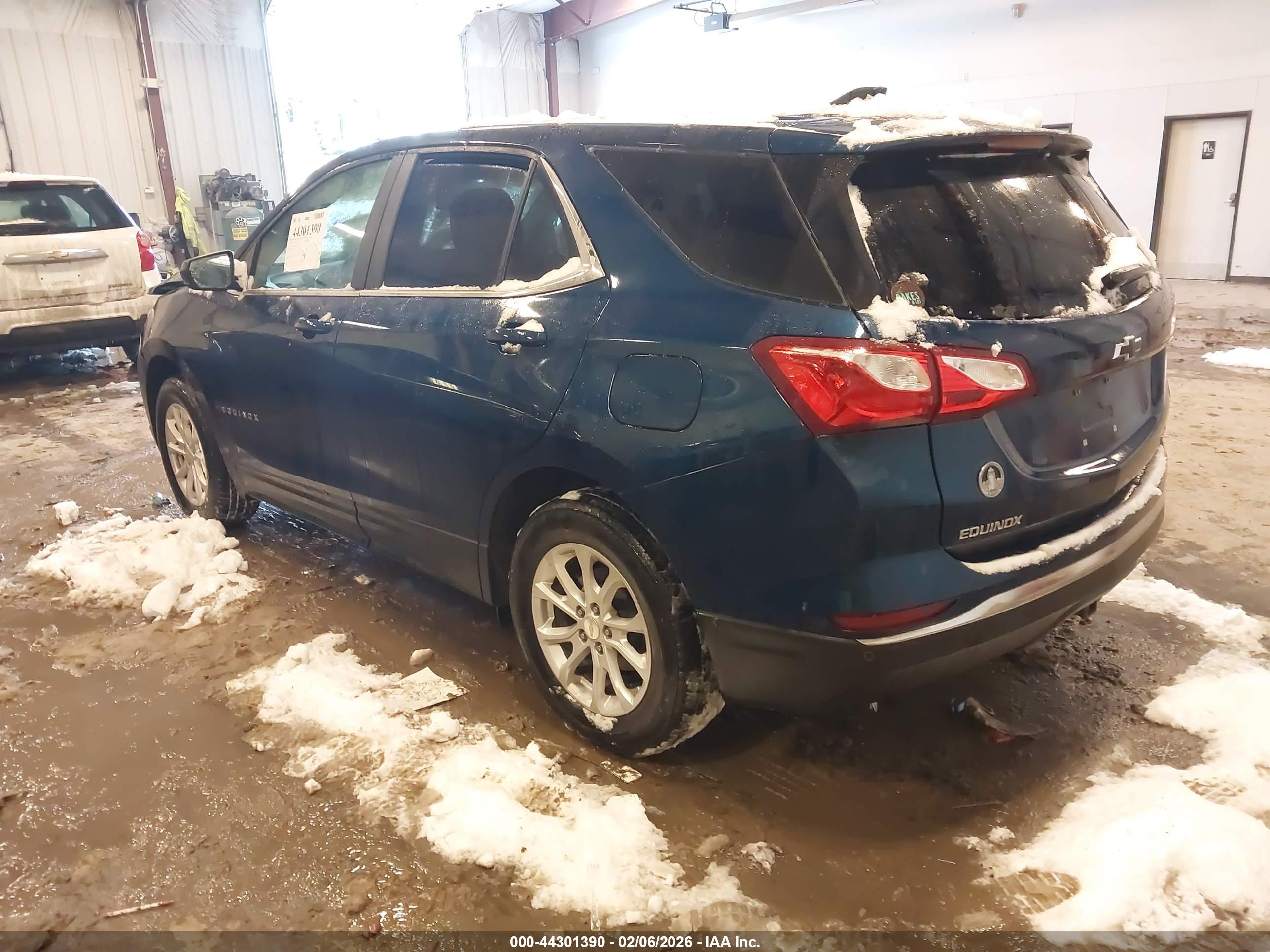 CHEVROLET EQUINOX image 3