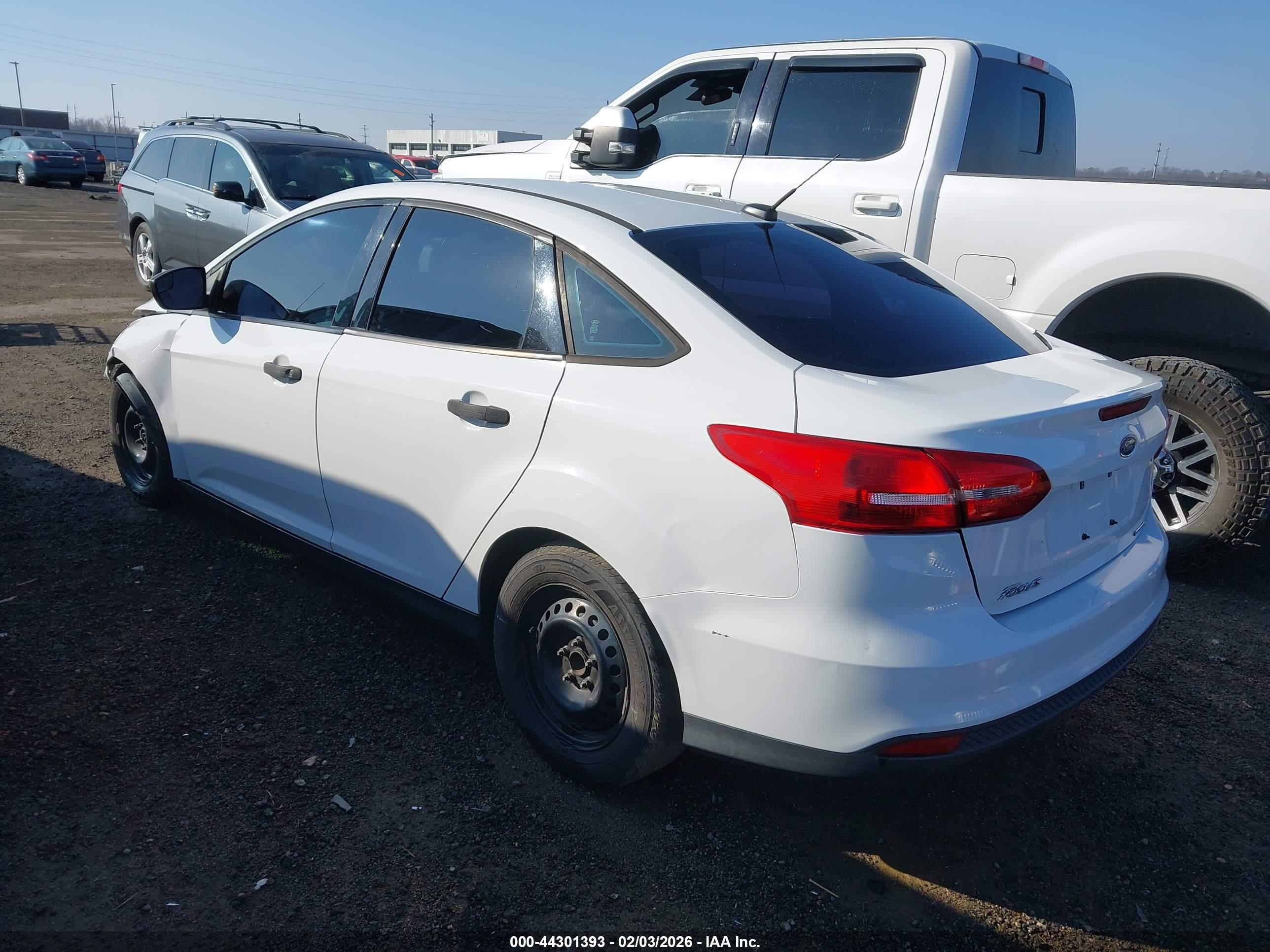 FORD FOCUS image 3