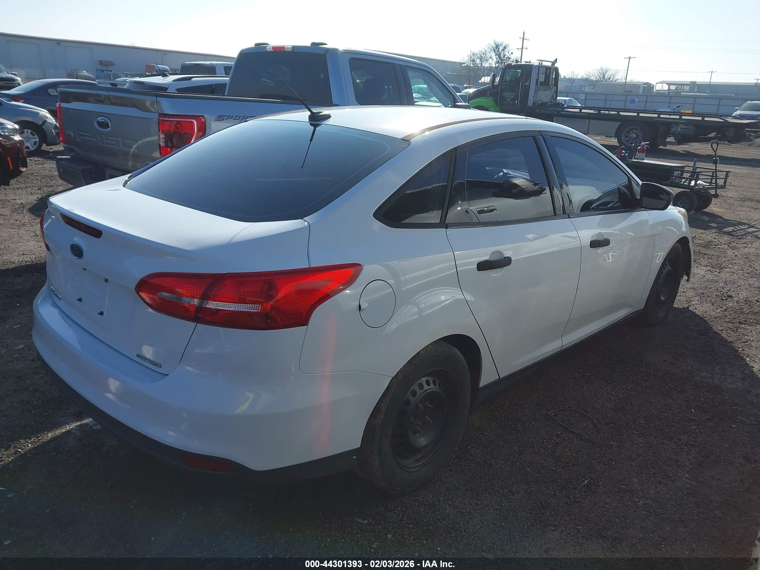 FORD FOCUS image 4