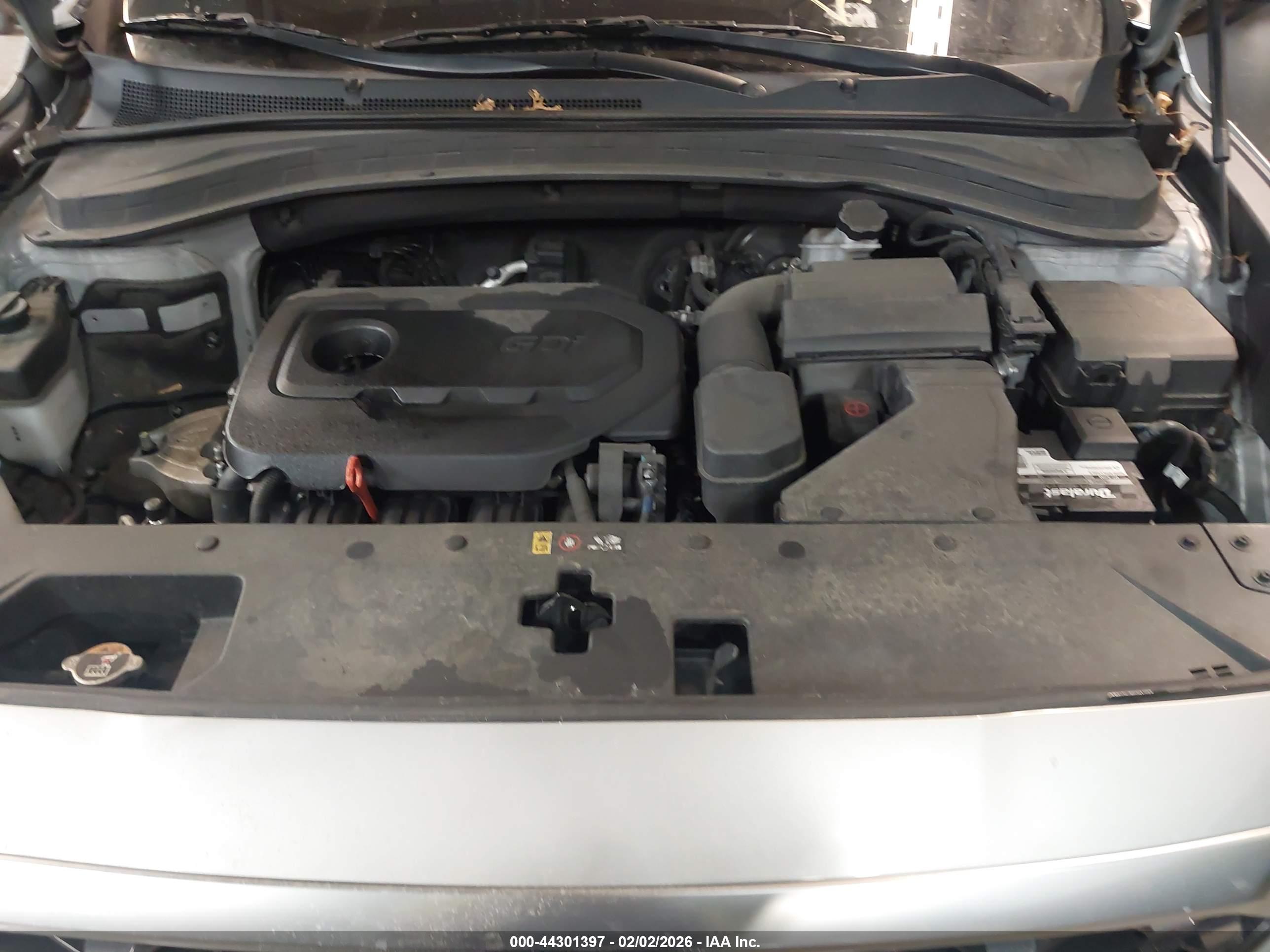 HYUNDAI SANTA image 10