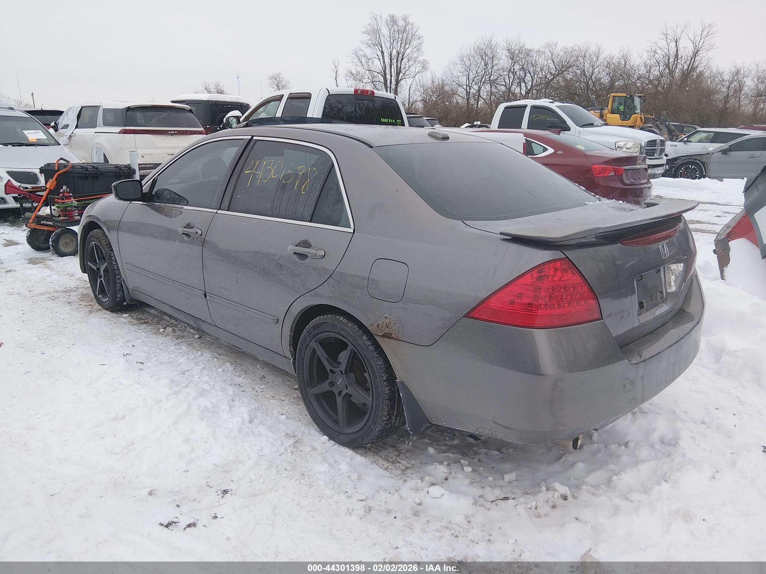 HONDA ACCORD image 3
