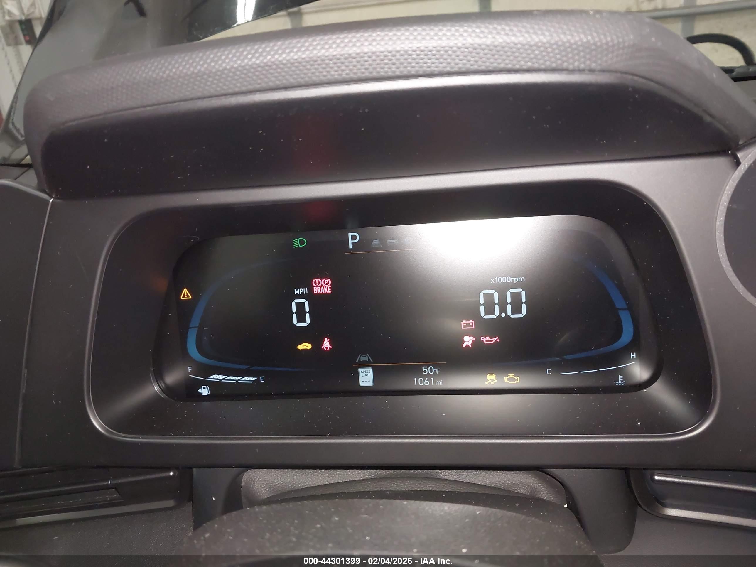 HYUNDAI ELANTRA image 7