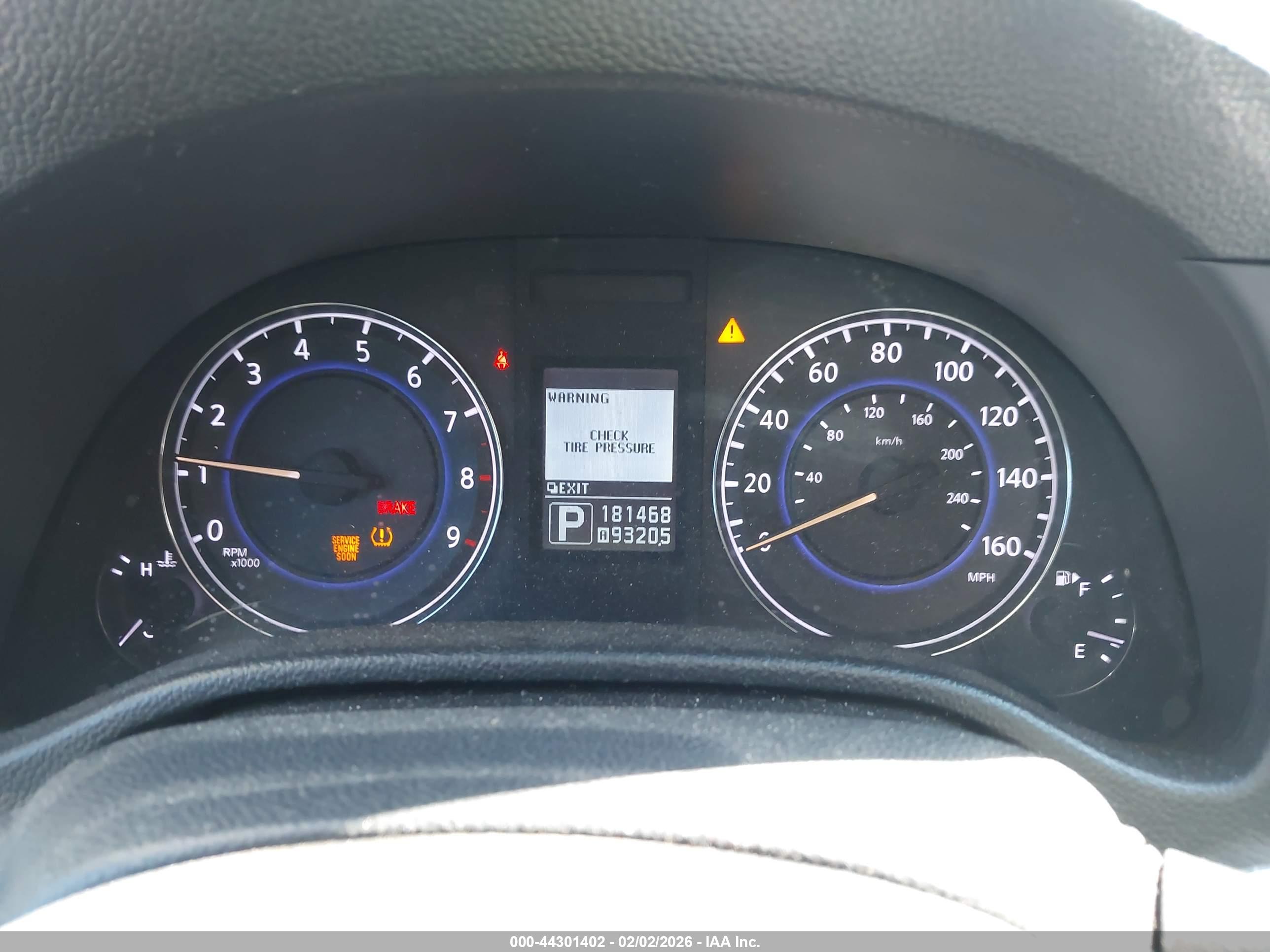 INFINITI G37 image 7