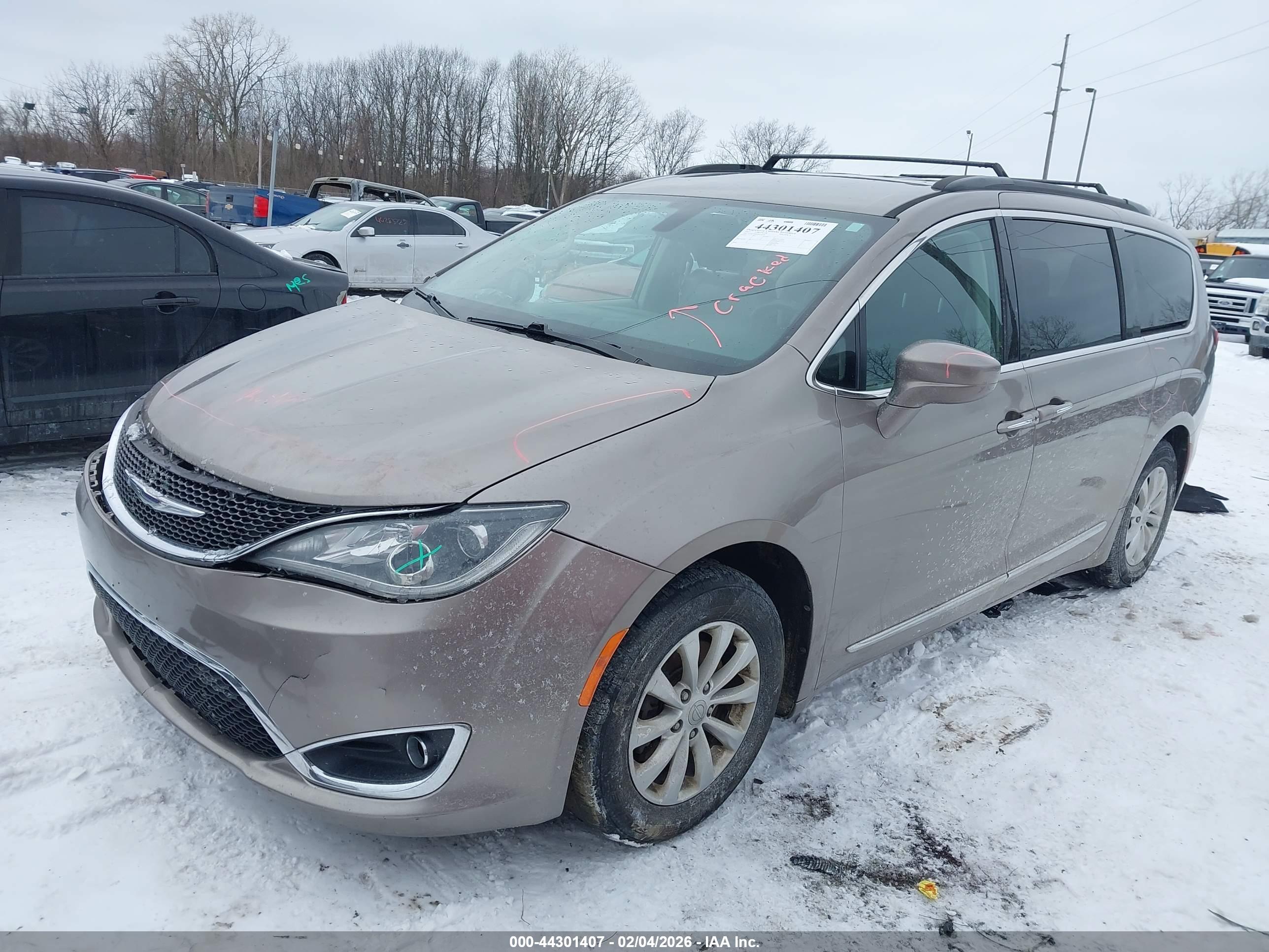 CHRYSLER PACIFICA image 2