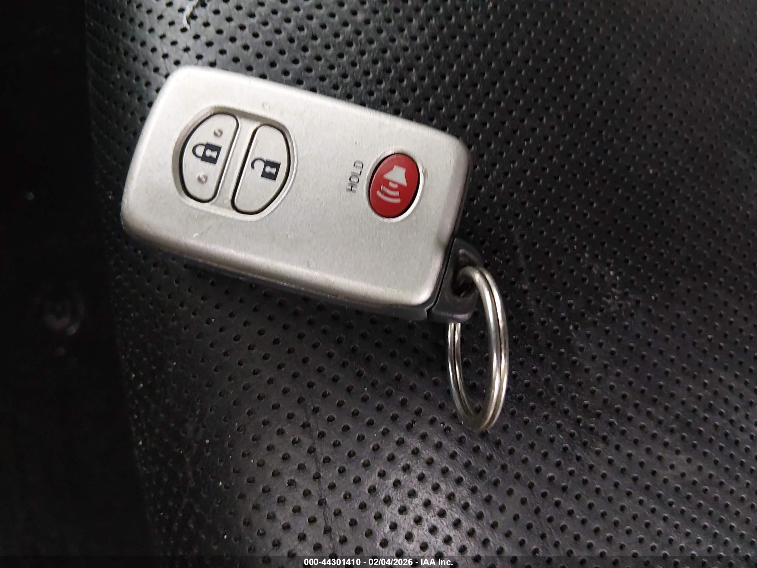 TOYOTA 4RUNNER image 11