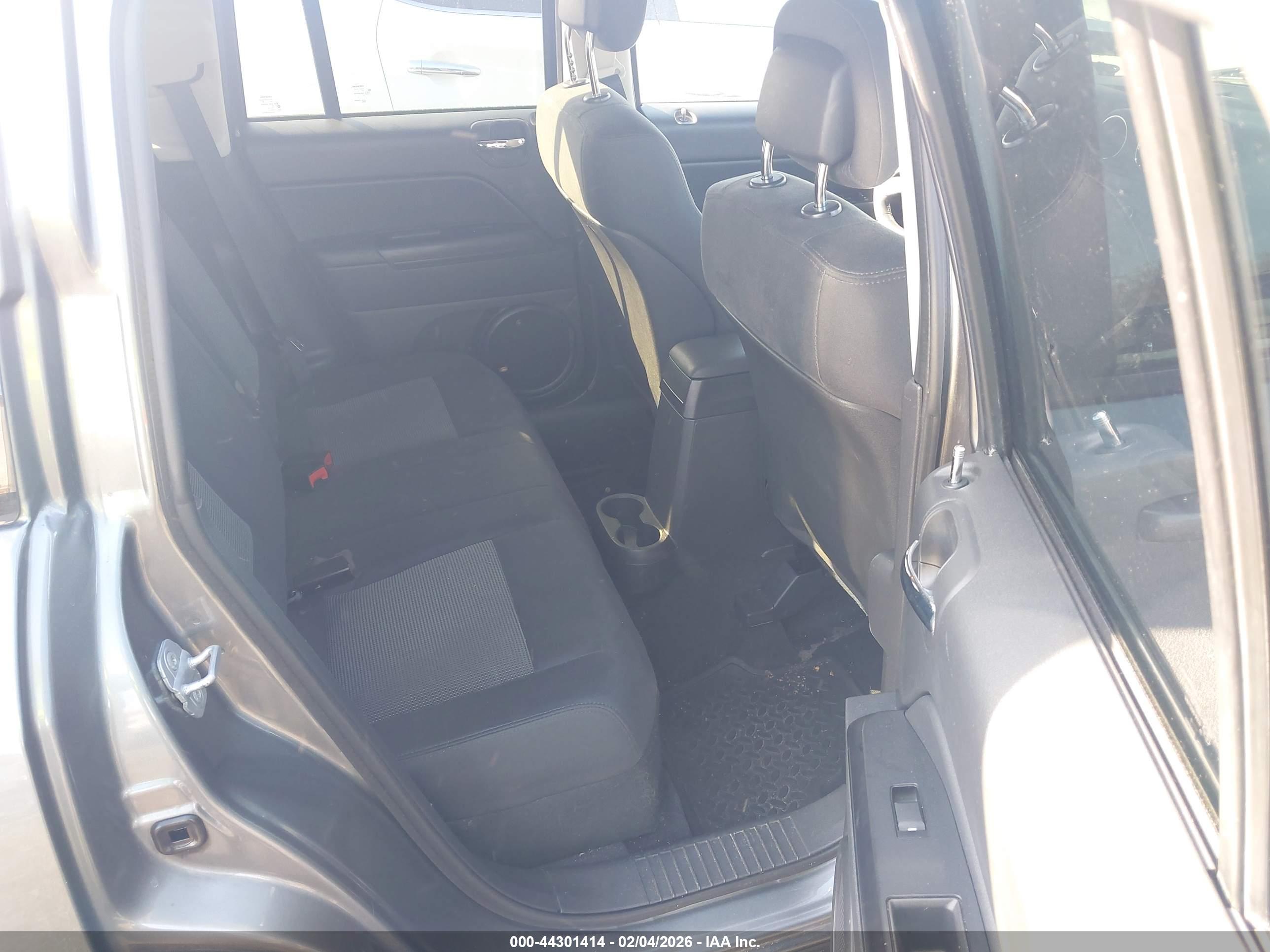 JEEP COMPASS image 8