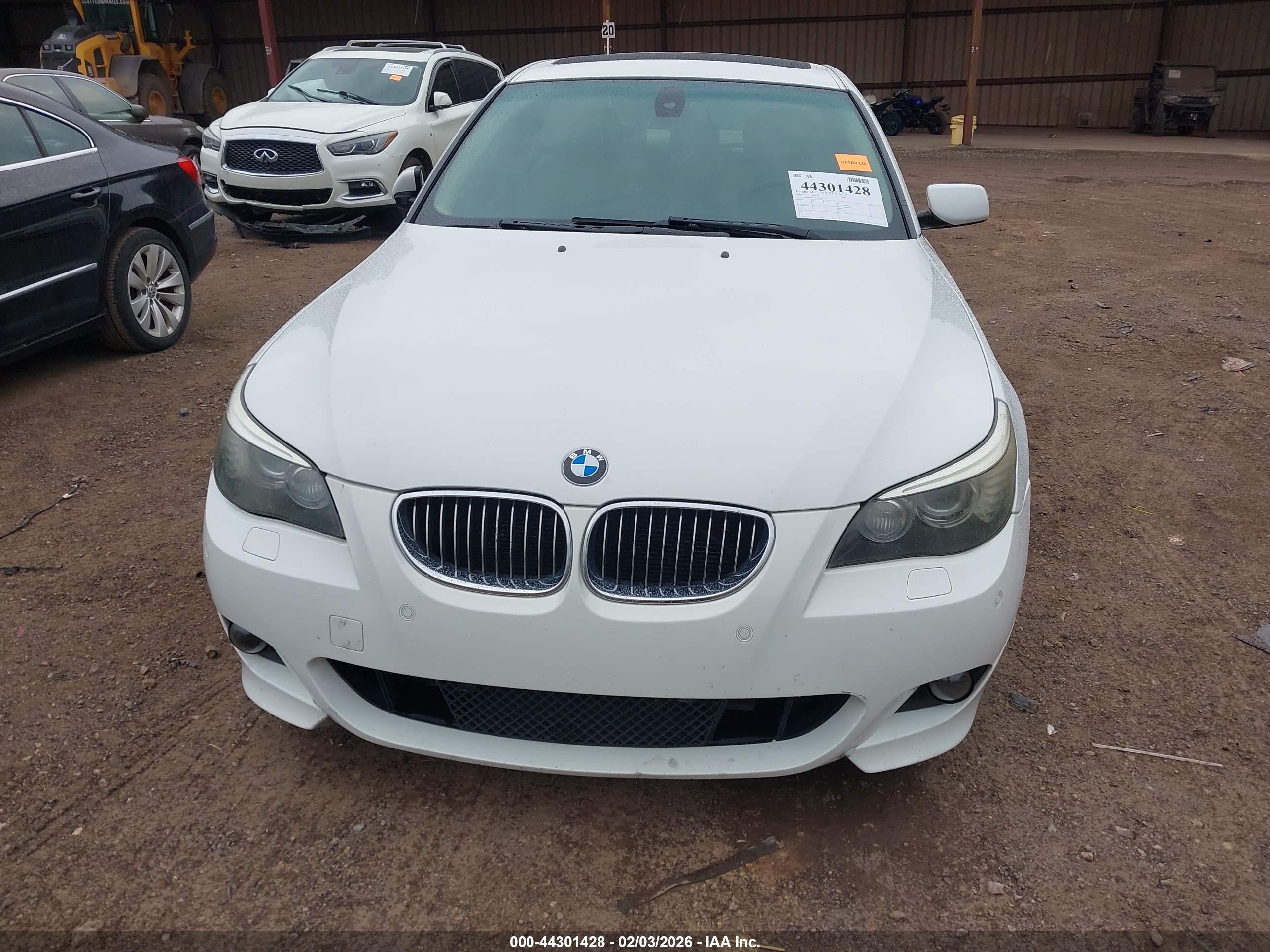 BMW 550I image 6