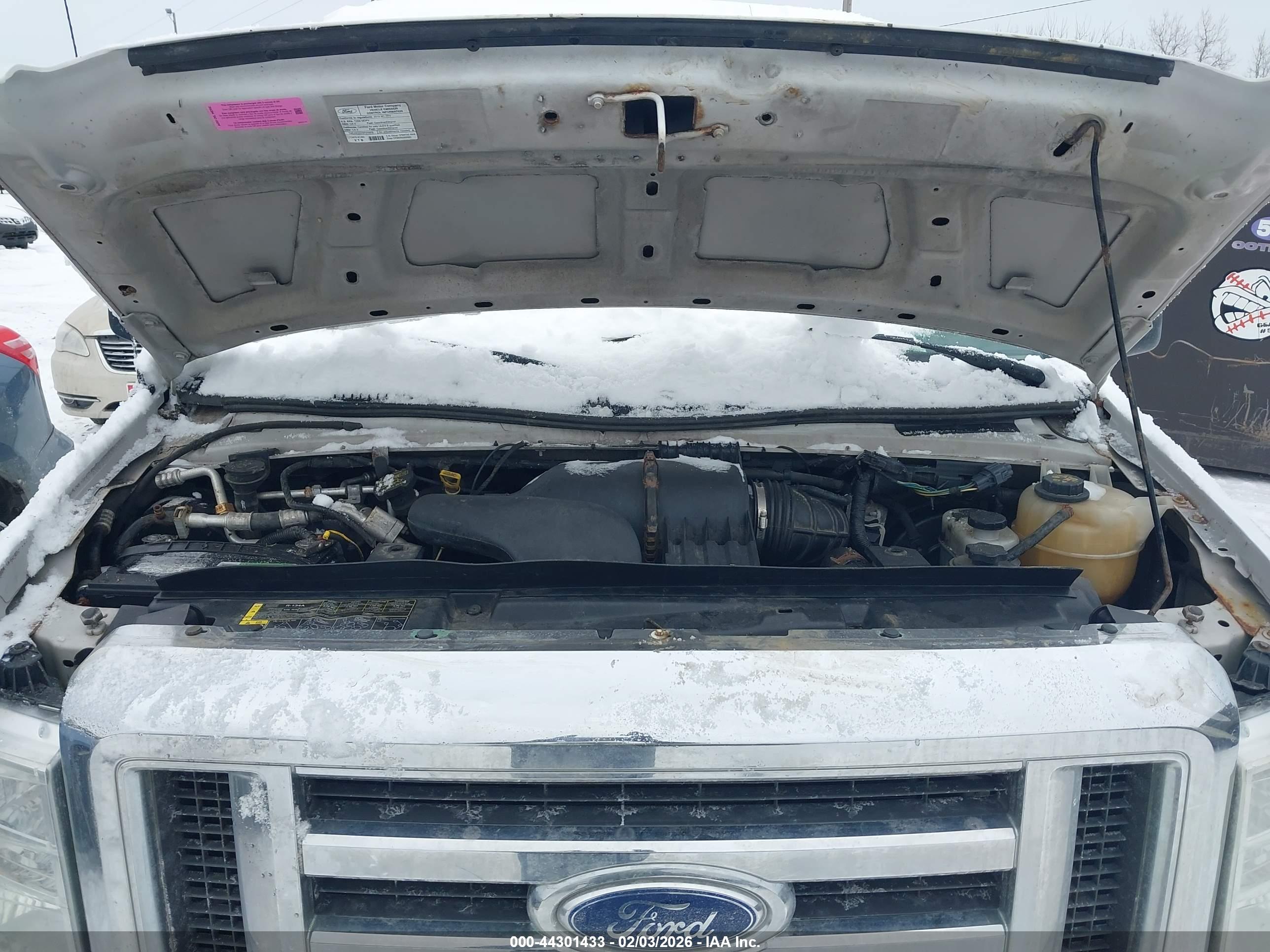 FORD E-350 image 10