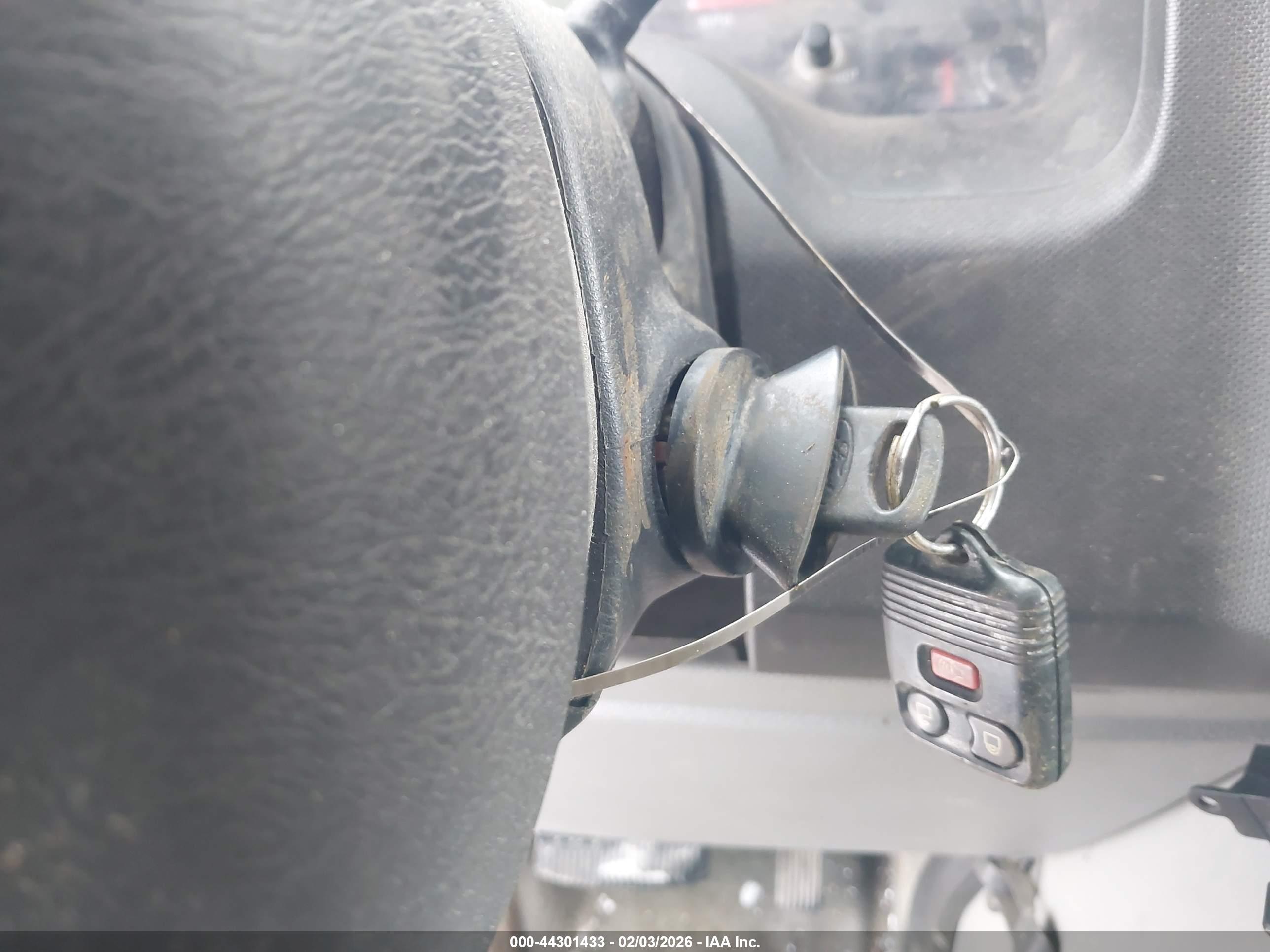 FORD E-350 image 11