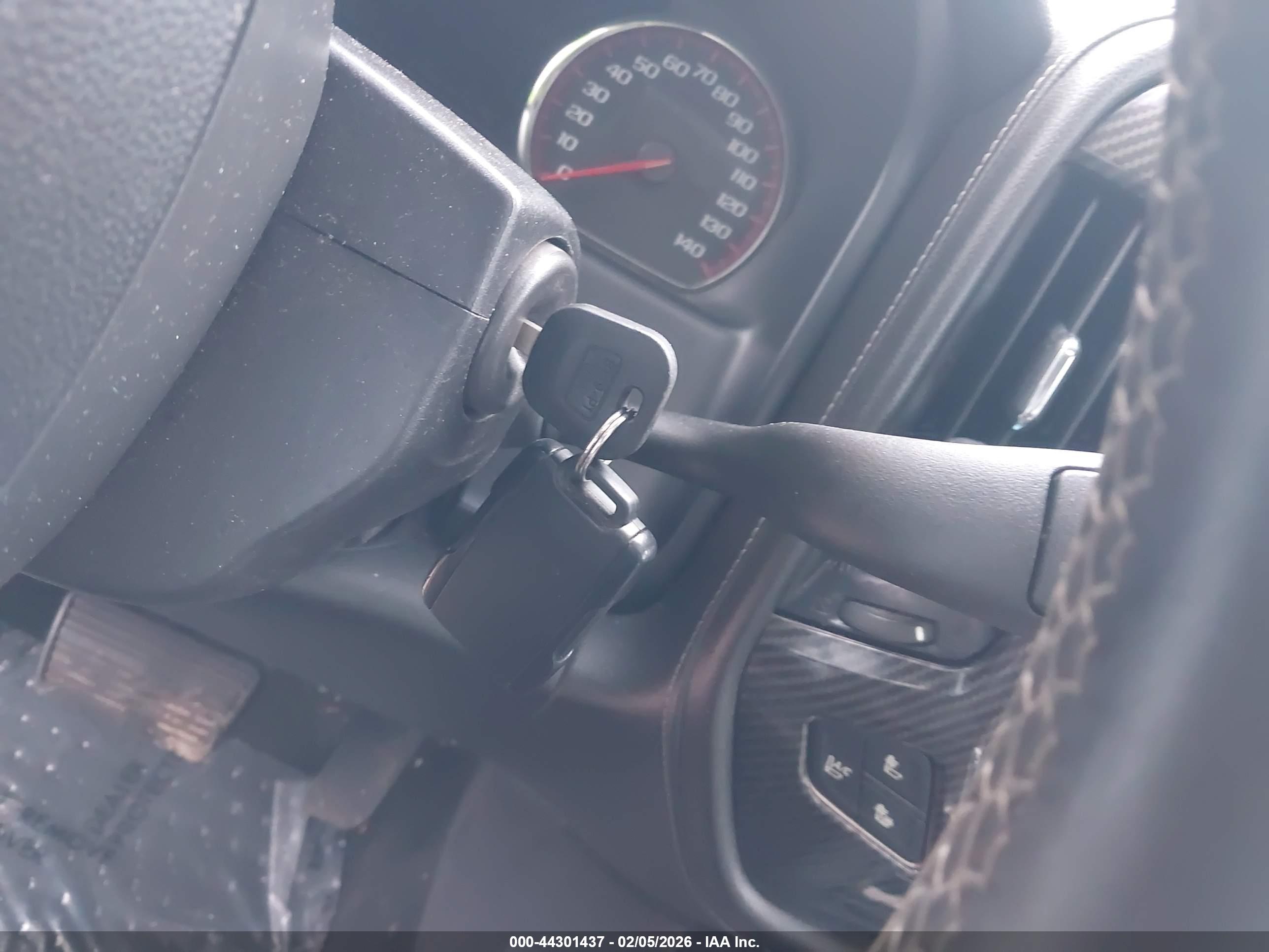 GMC SIERRA image 11