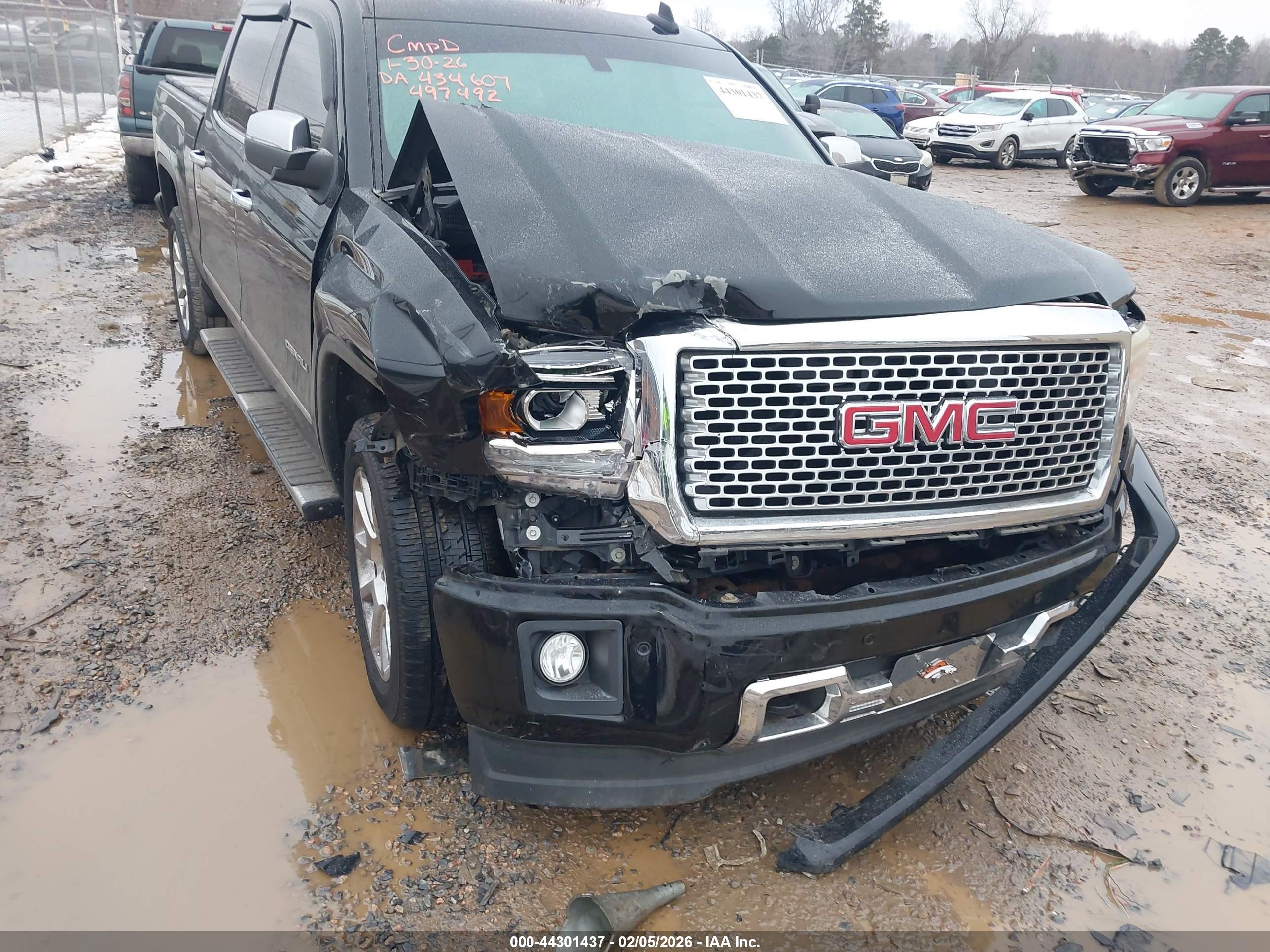 GMC SIERRA image 6