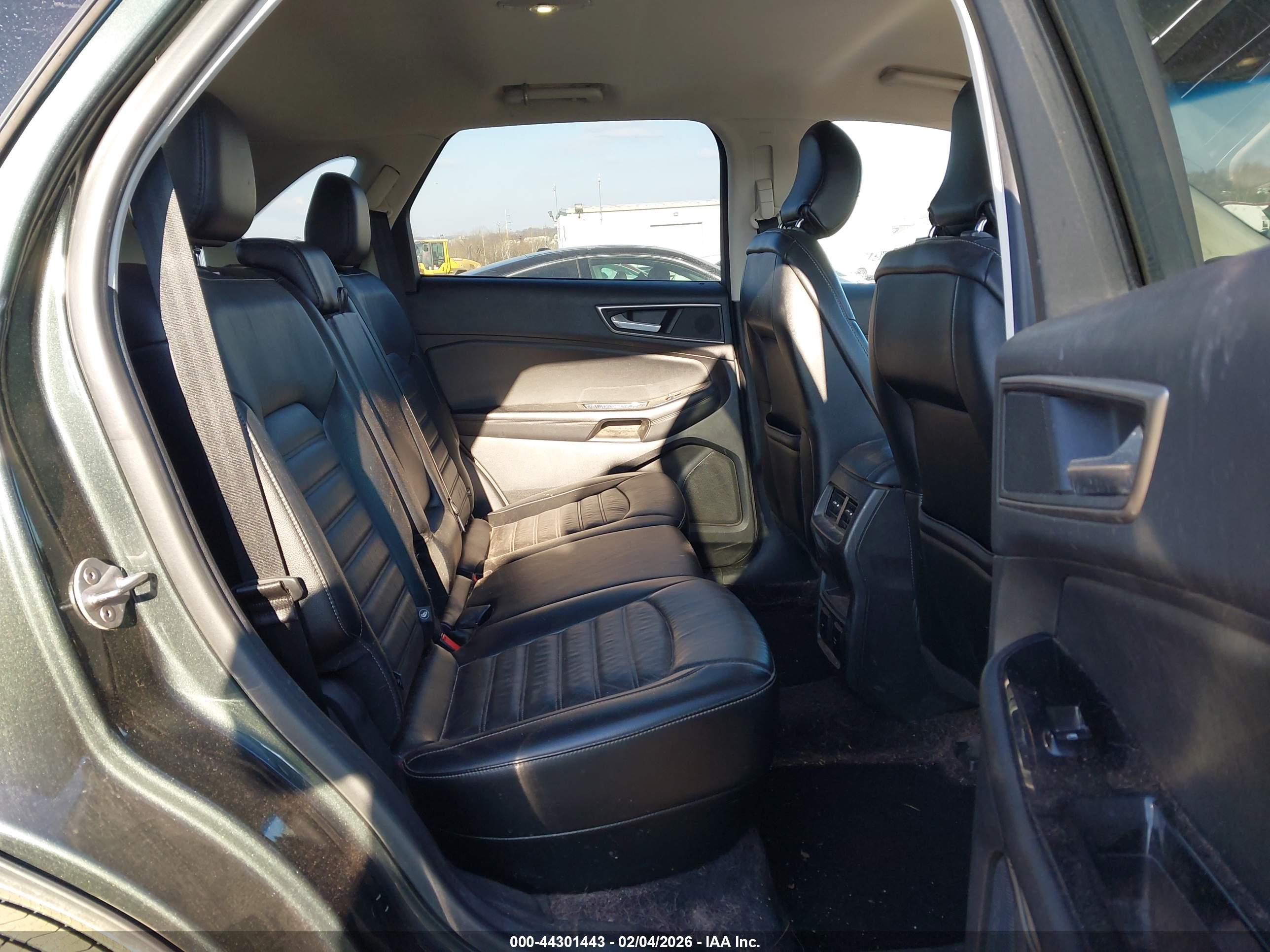 FORD EDGE image 8