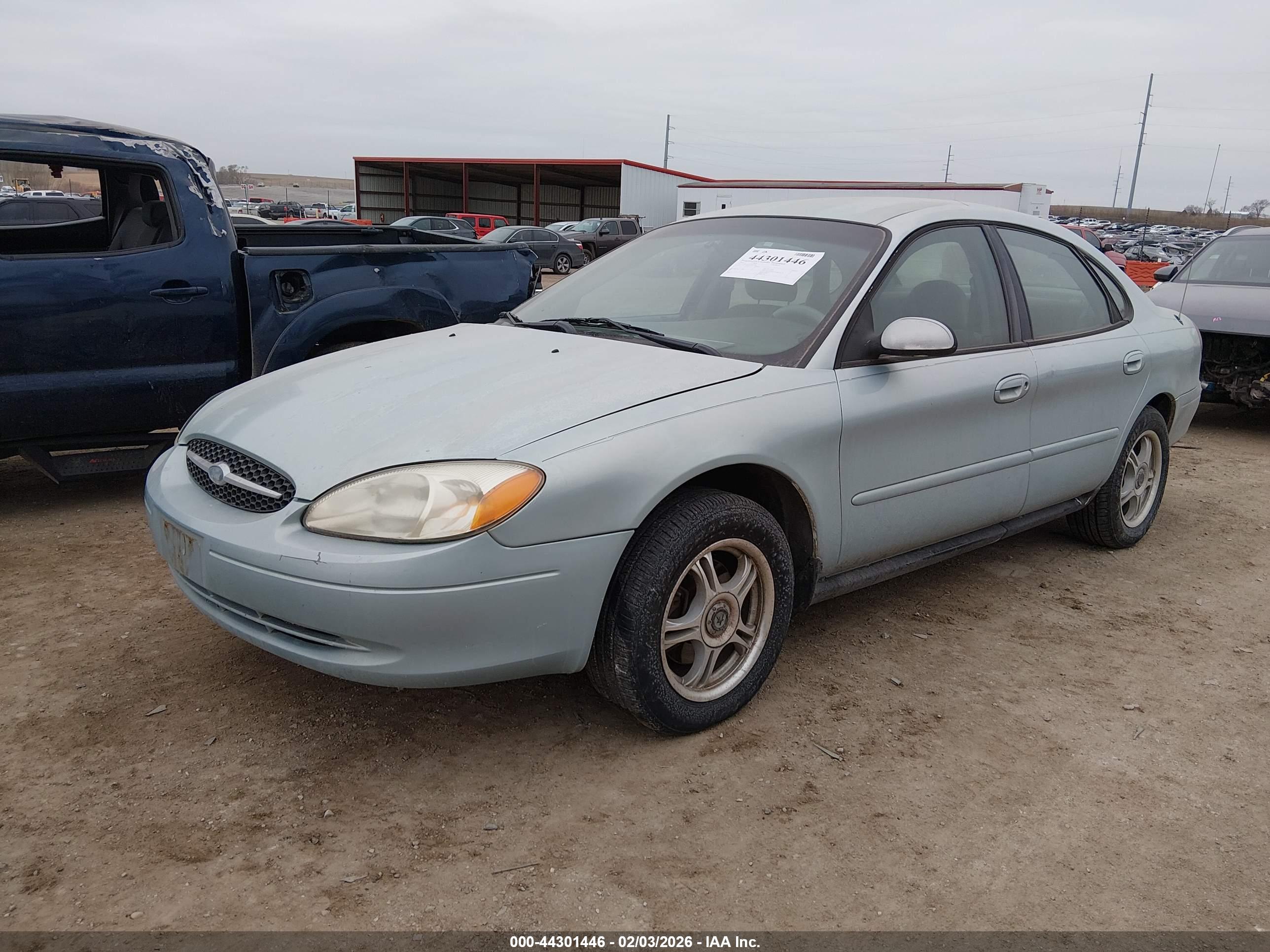 FORD TAURUS image 2