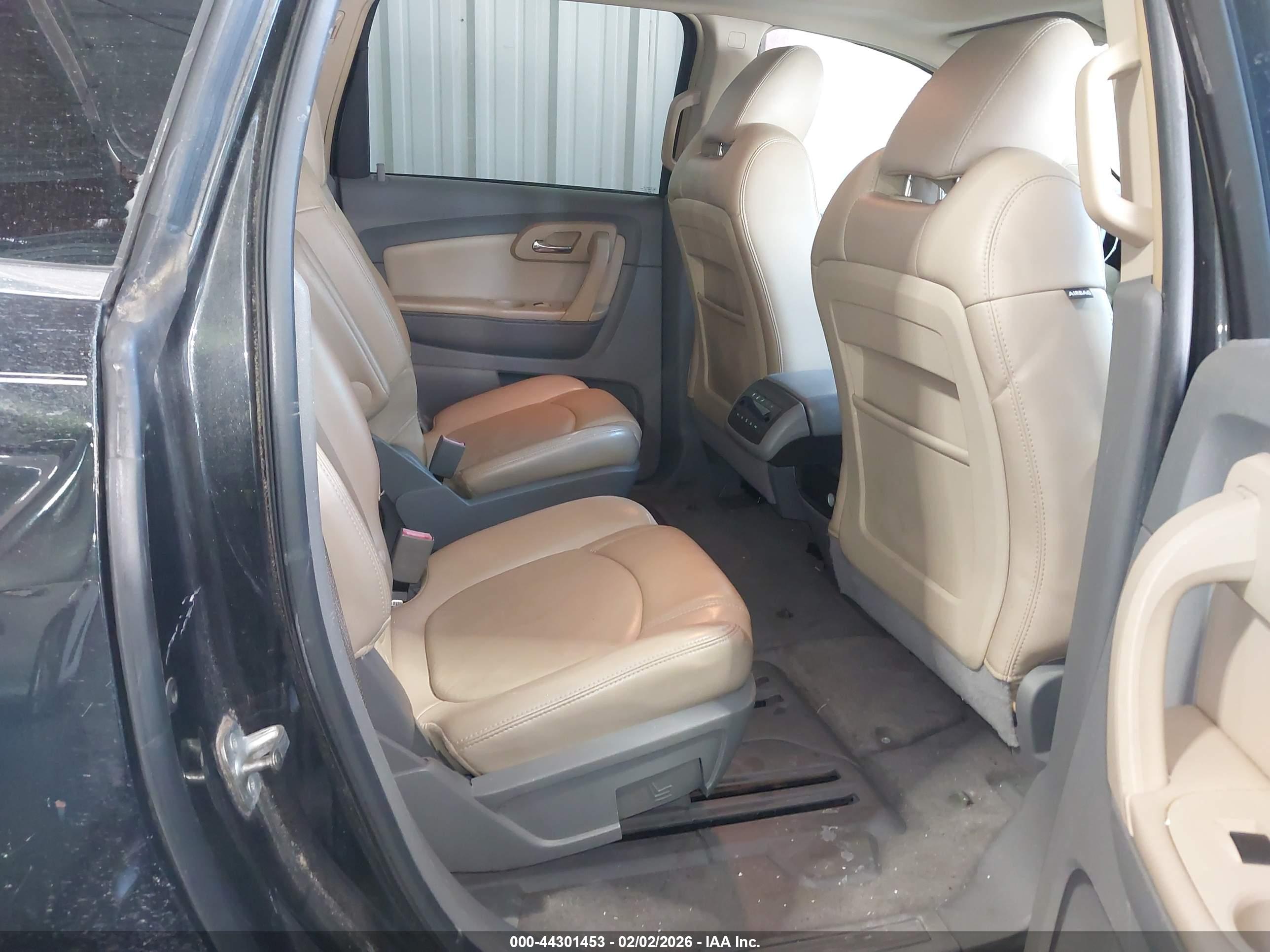 CHEVROLET TRAVERSE image 8