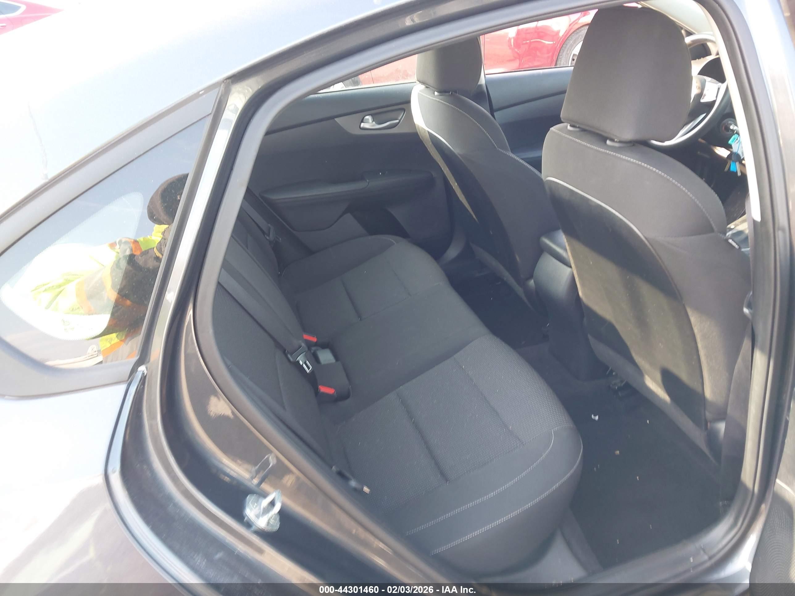 KIA FORTE image 8