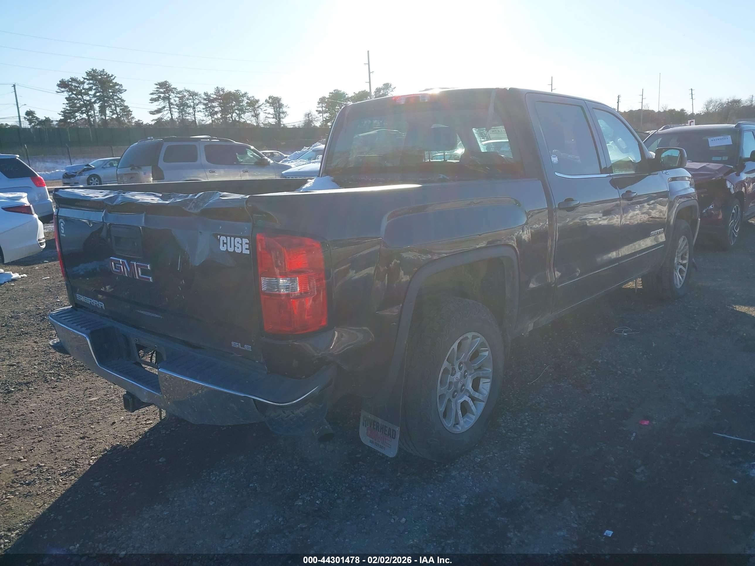 GMC SIERRA image 4