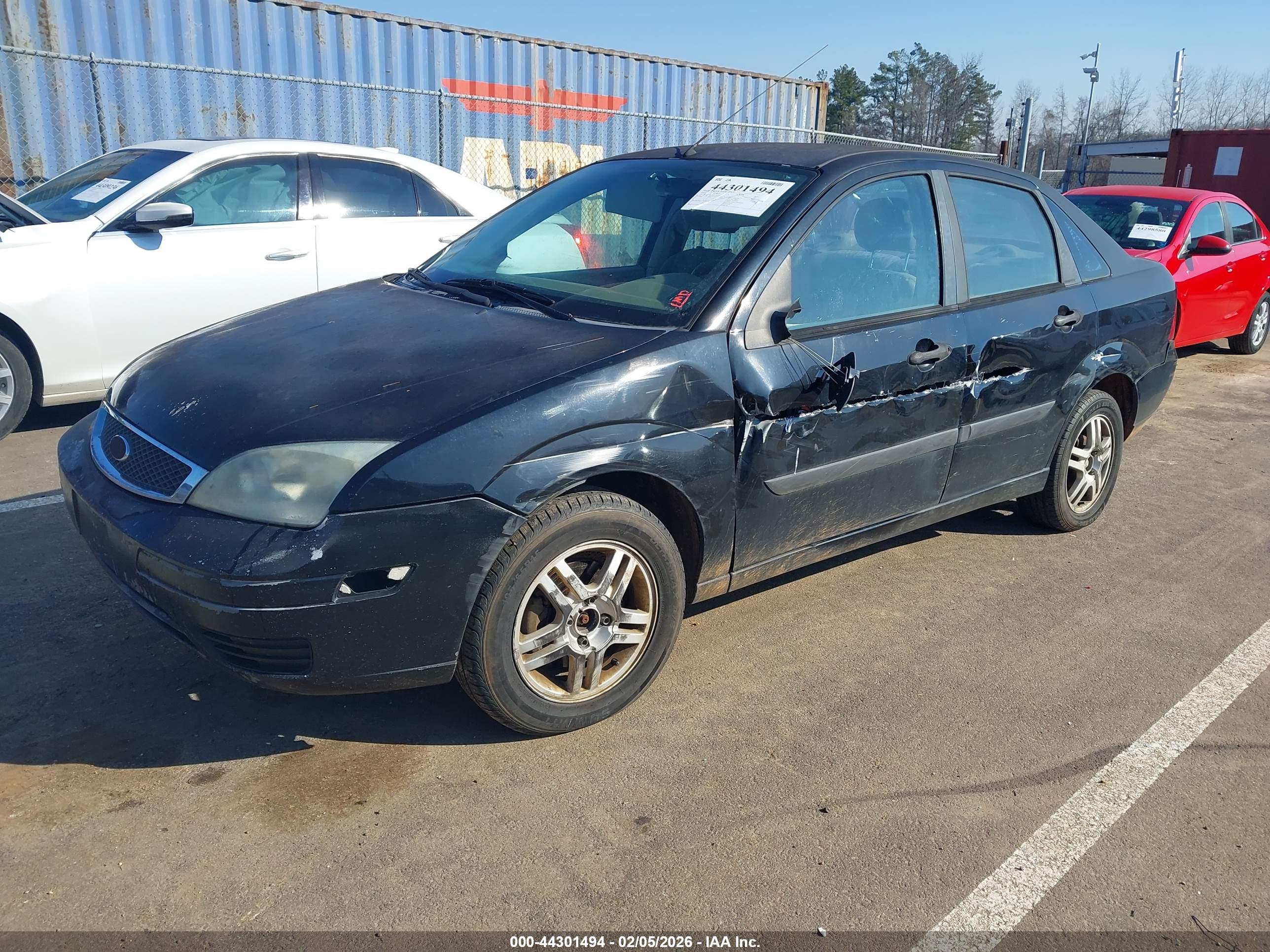 FORD FOCUS image 2
