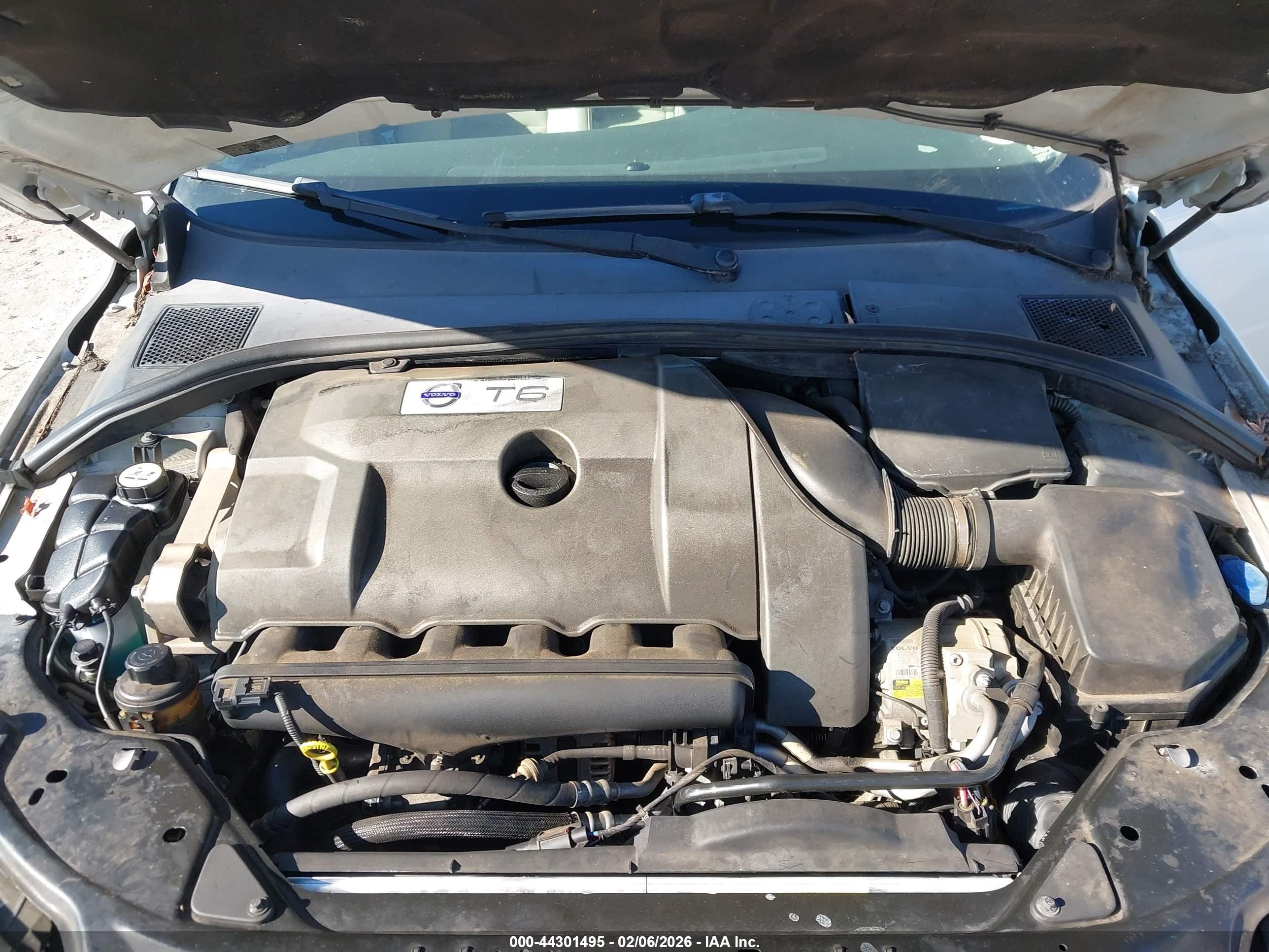 VOLVO S80 image 10