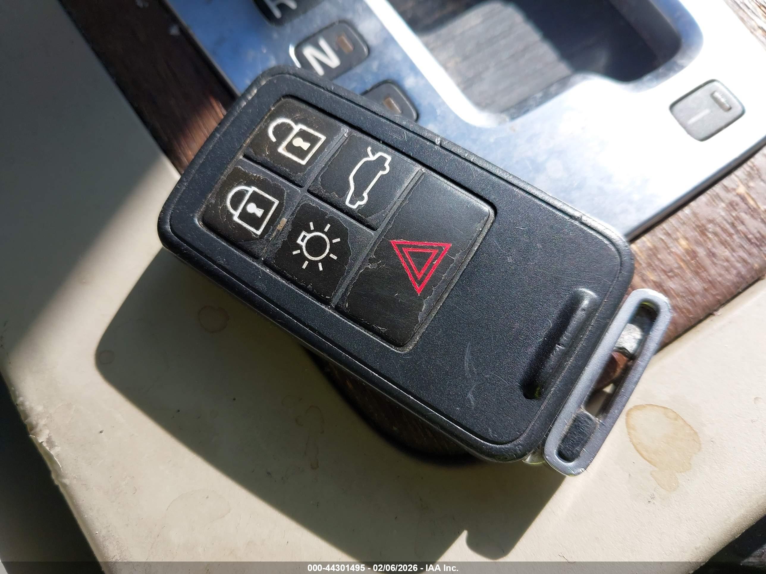 VOLVO S80 image 11