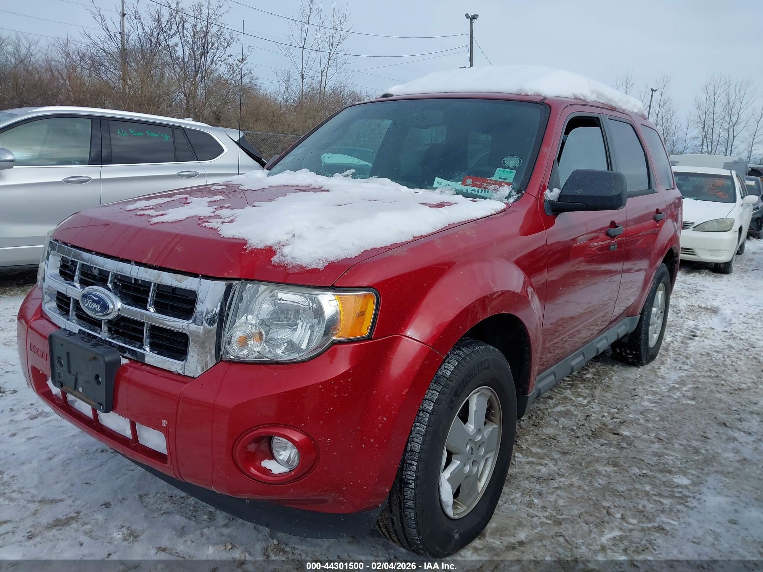 FORD ESCAPE image 2