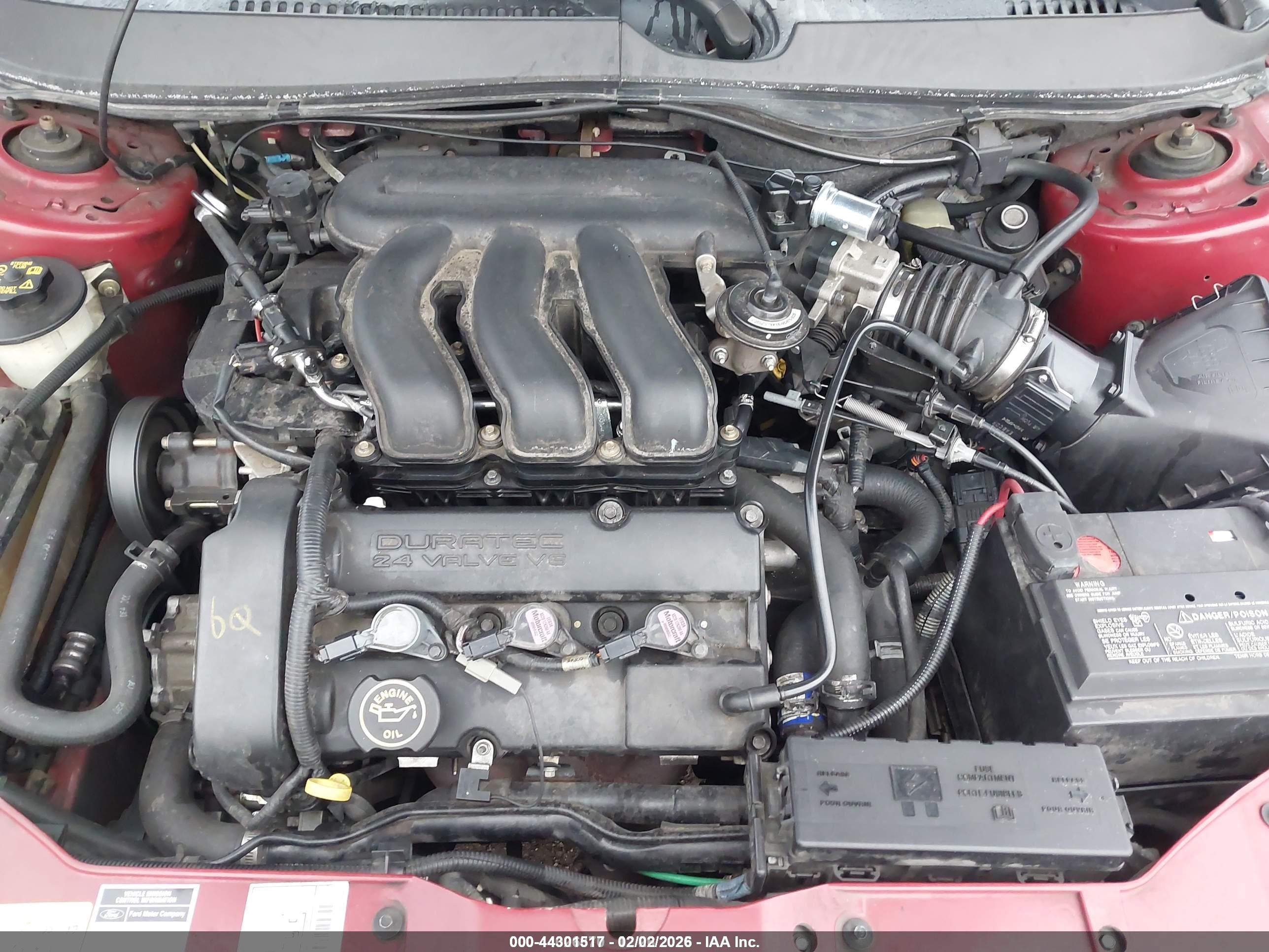 FORD TAURUS image 10