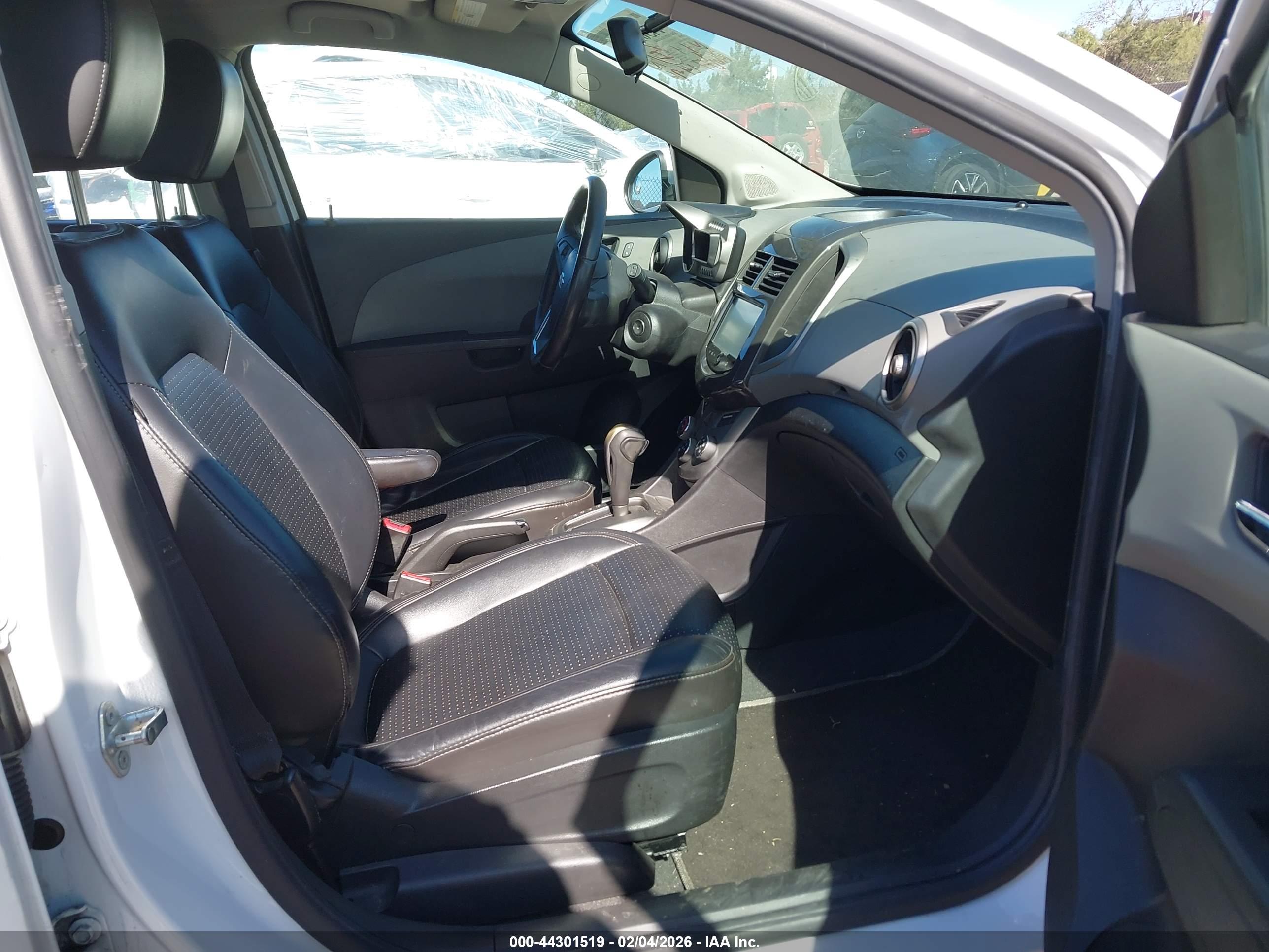CHEVROLET SONIC image 5