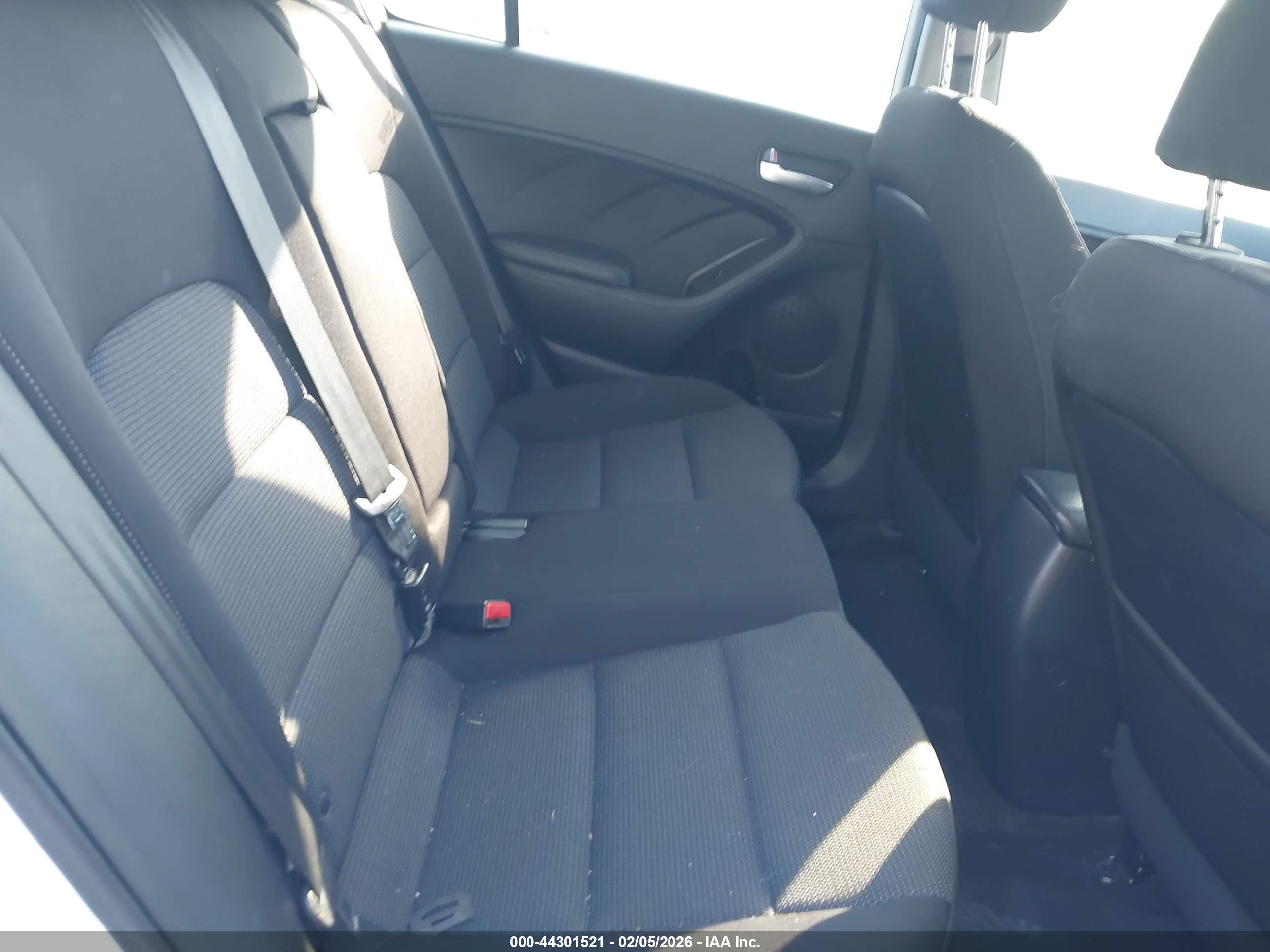 KIA FORTE image 8