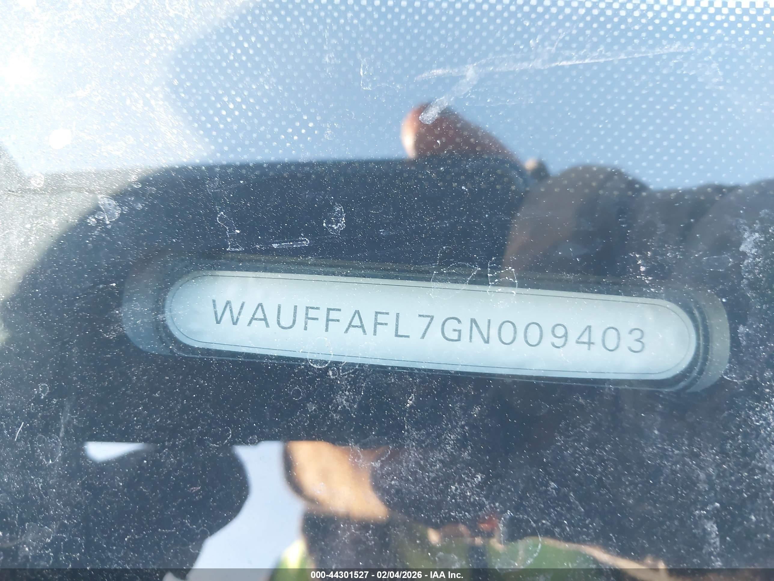 AUDI A4 image 9