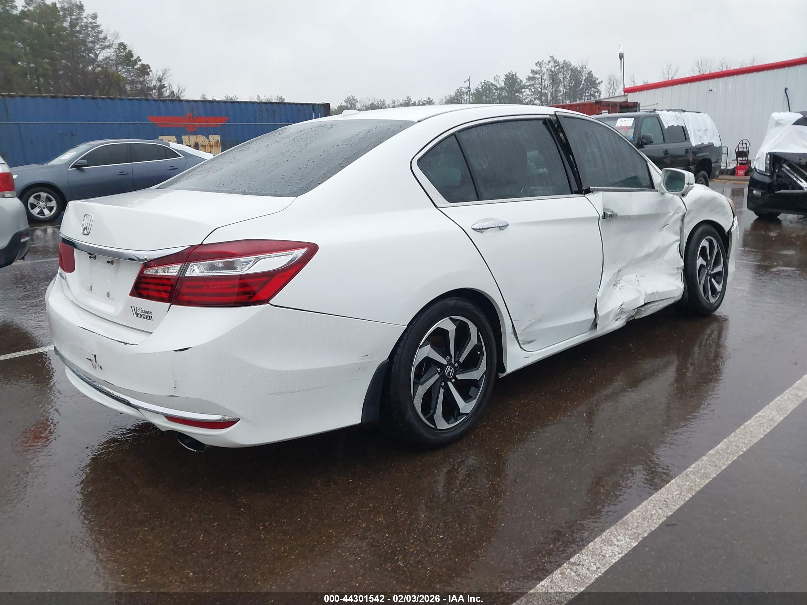 HONDA ACCORD image 4