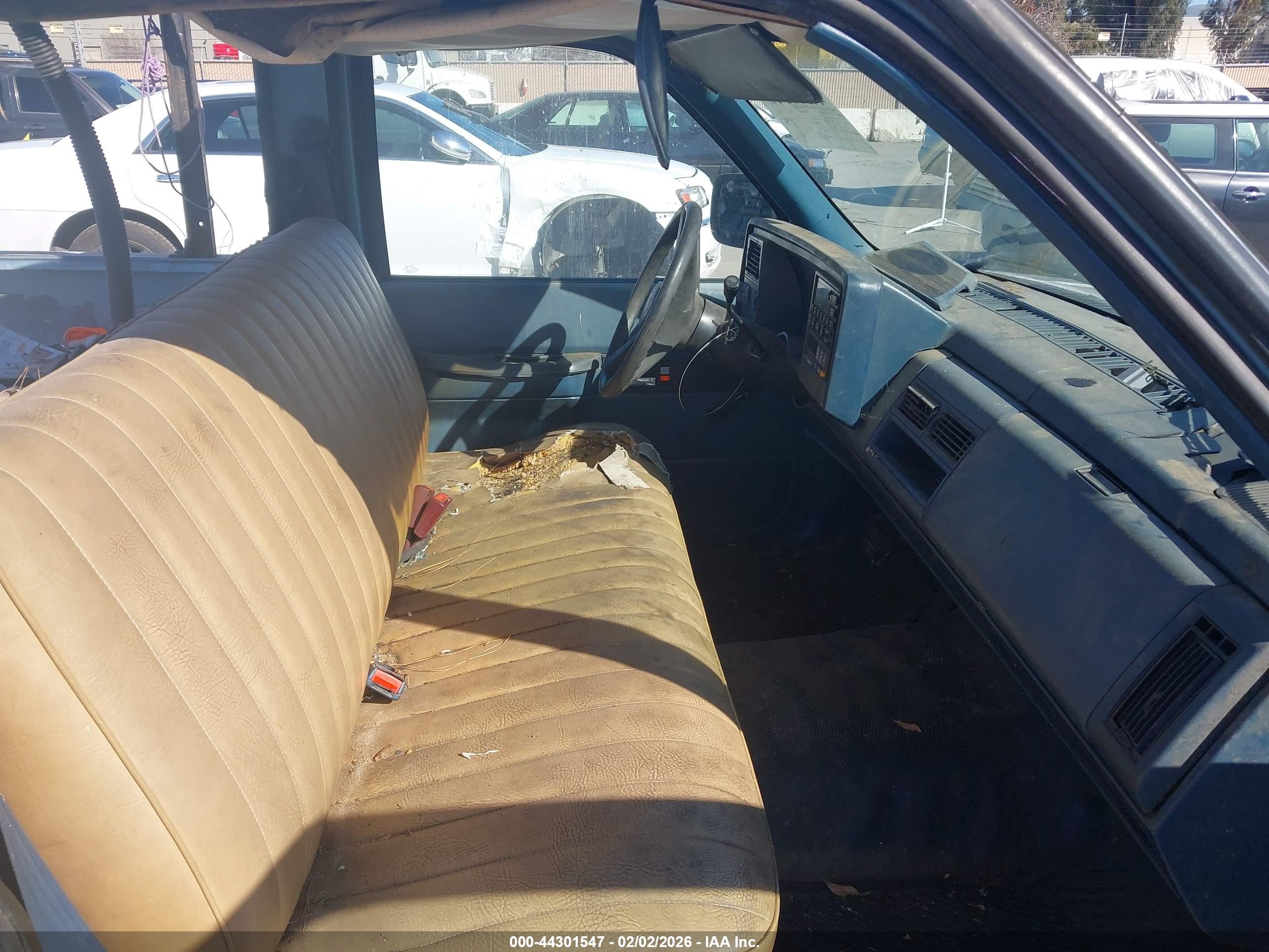CHEVROLET GMT-400 image 5