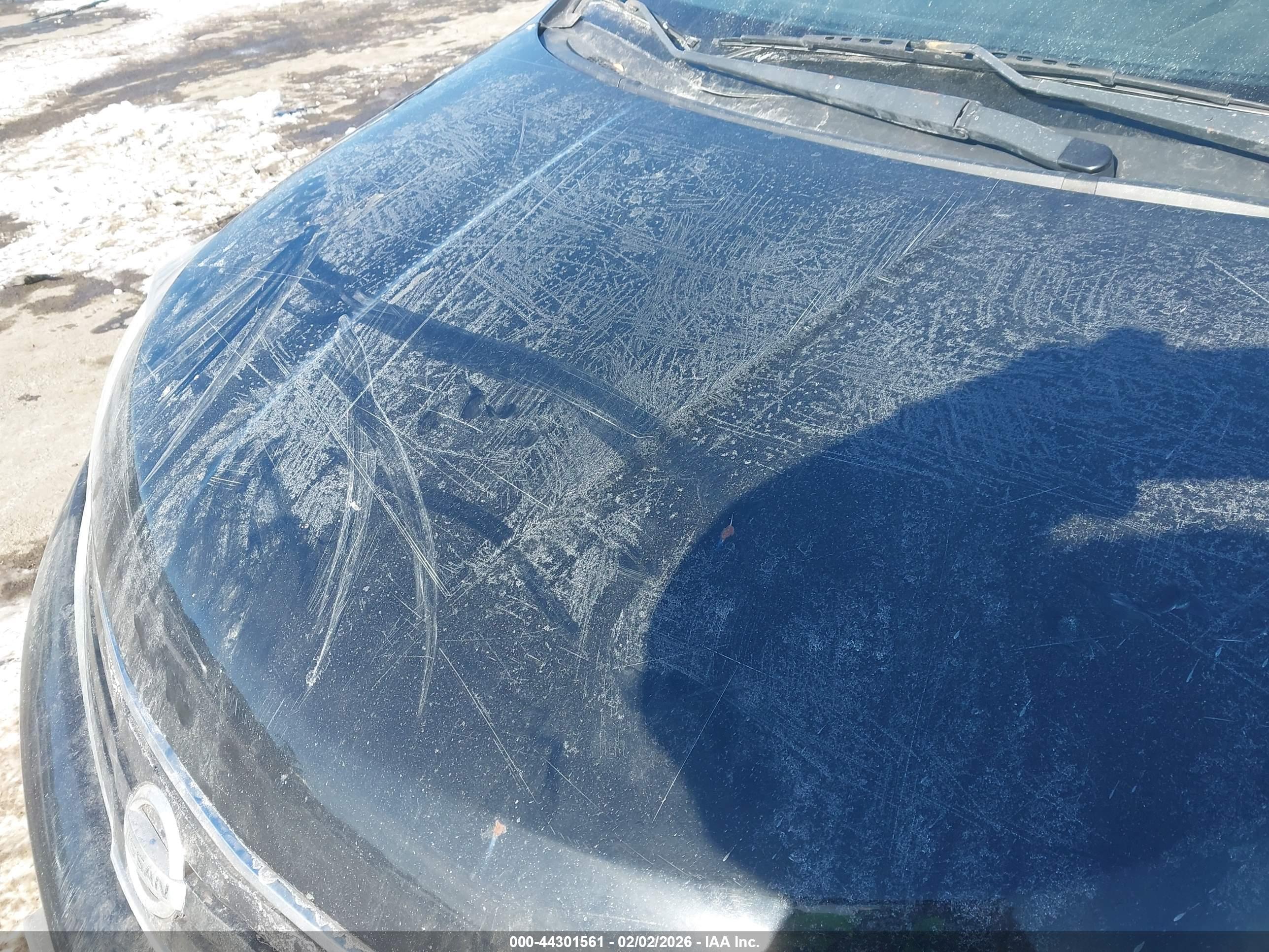 NISSAN VERSA image 6