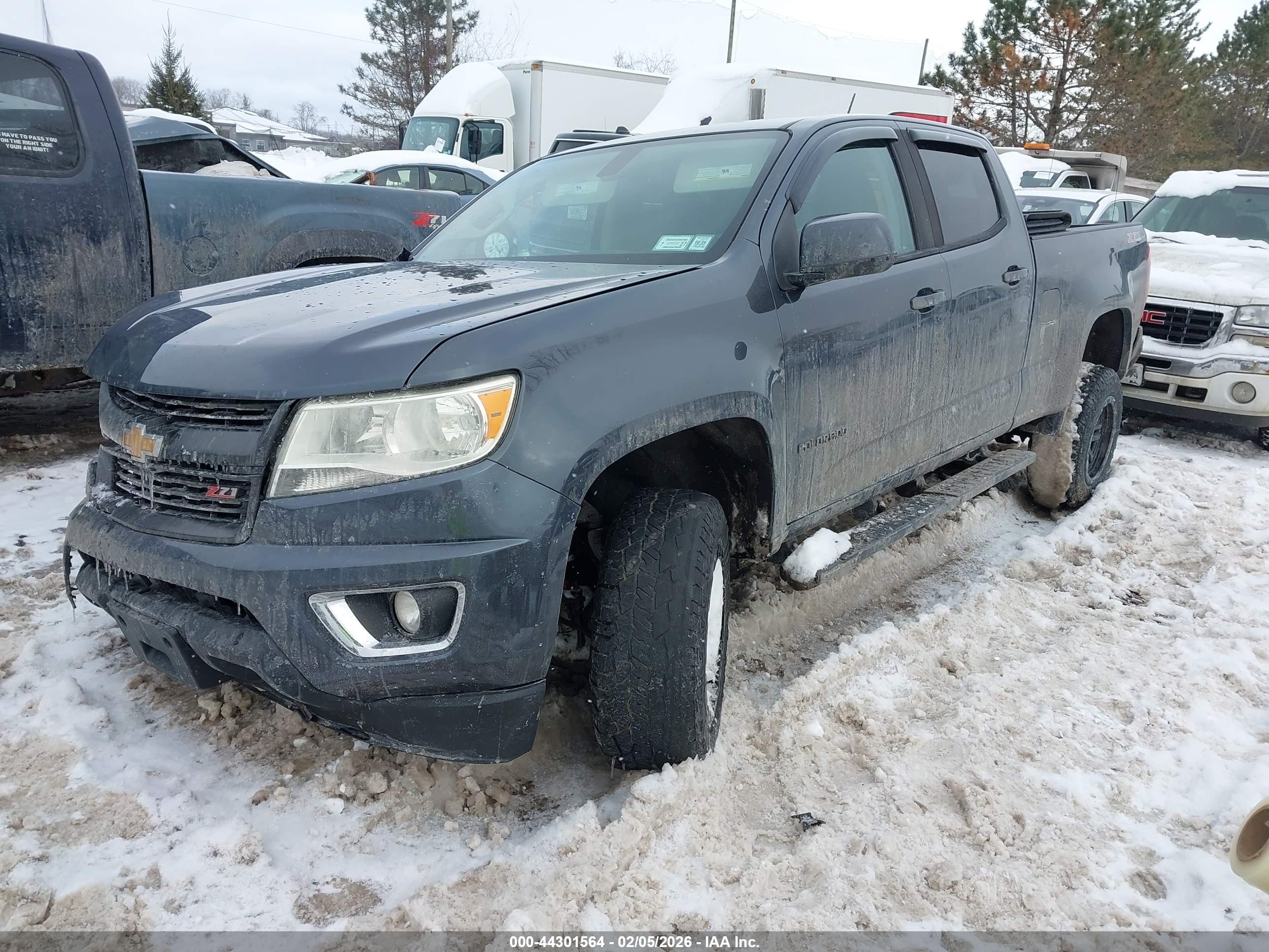 CHEVROLET COLORADO image 2