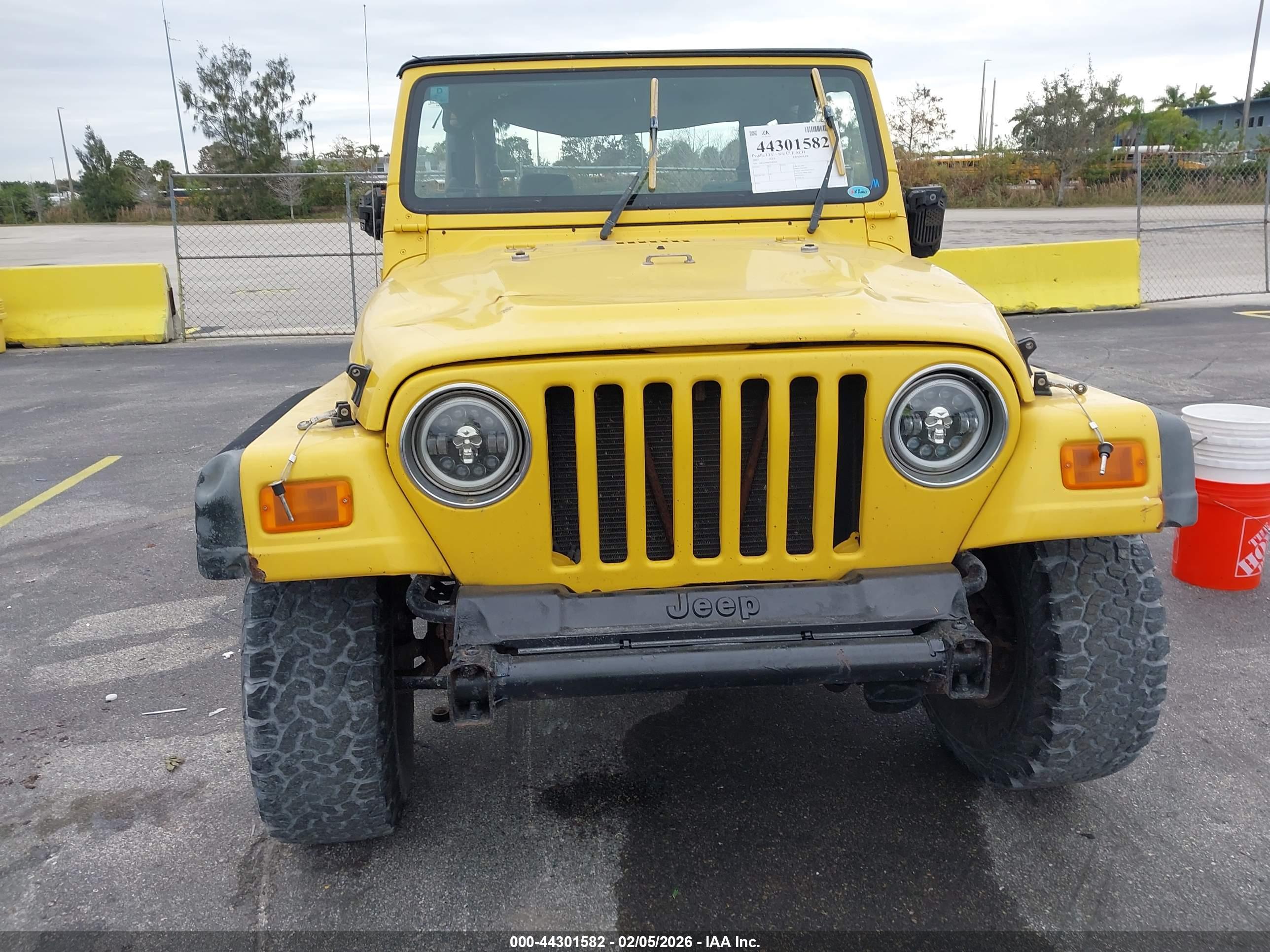 JEEP WRANGLER image 6