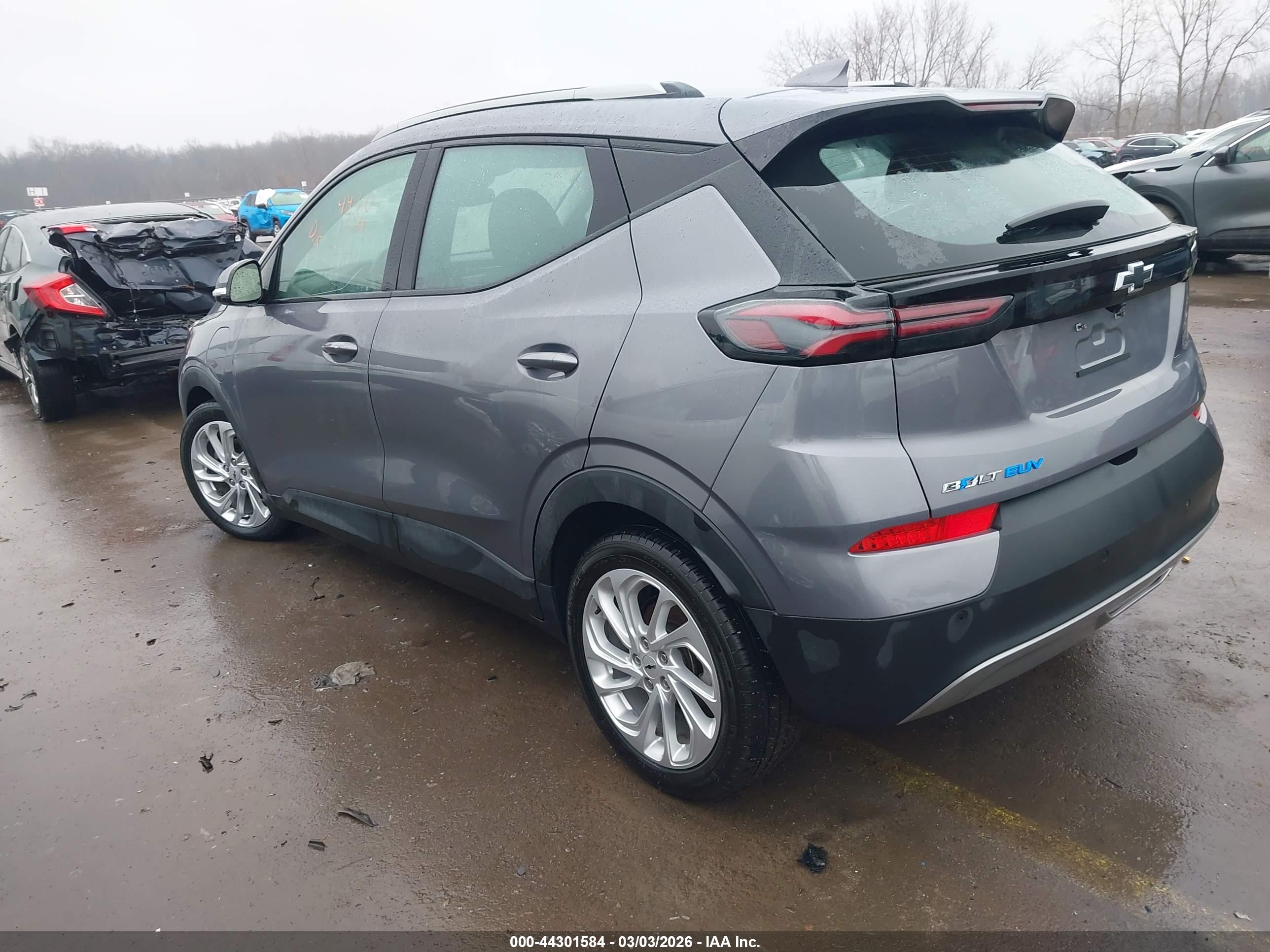 CHEVROLET BOLT image 3