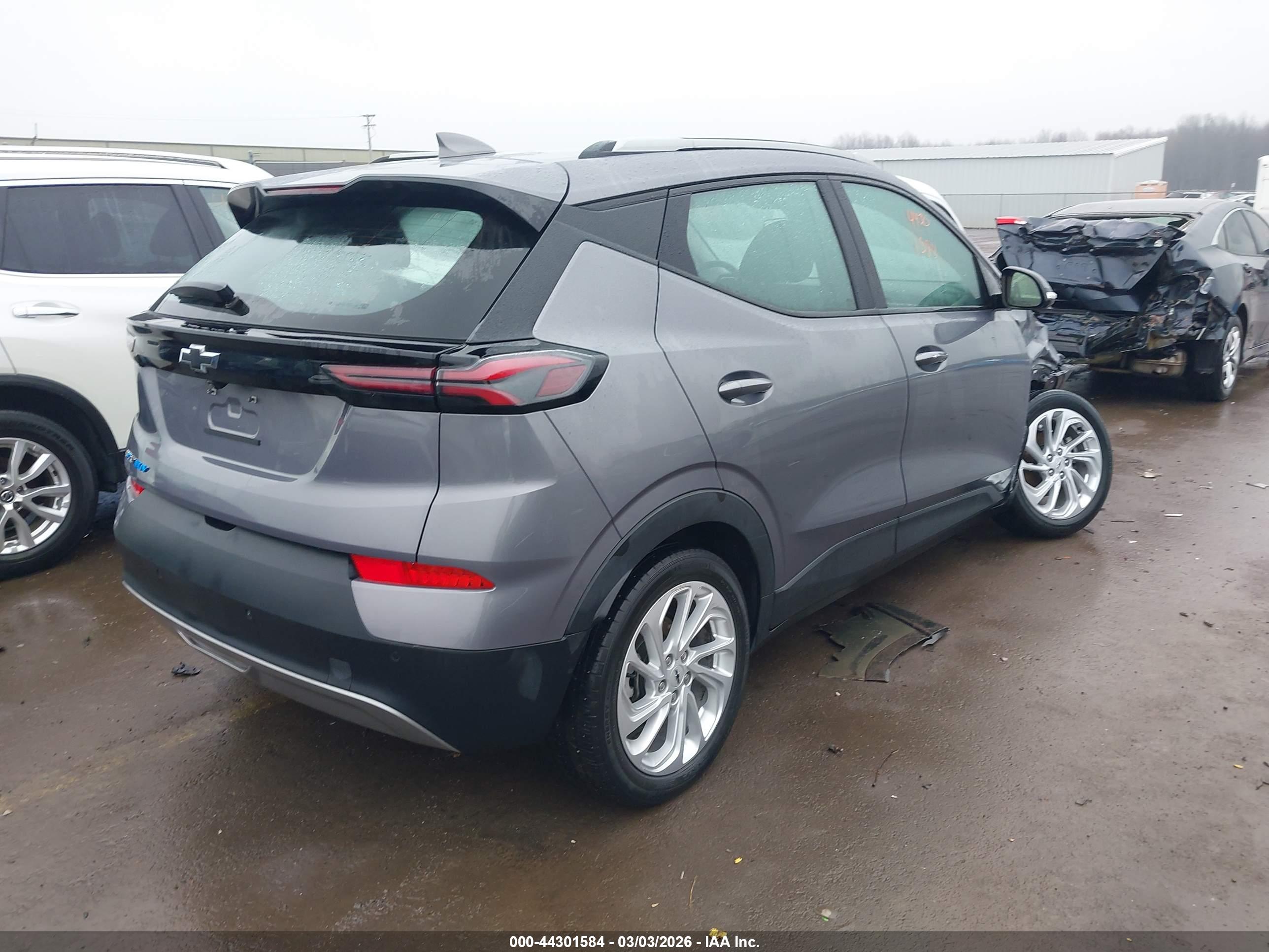 CHEVROLET BOLT image 4