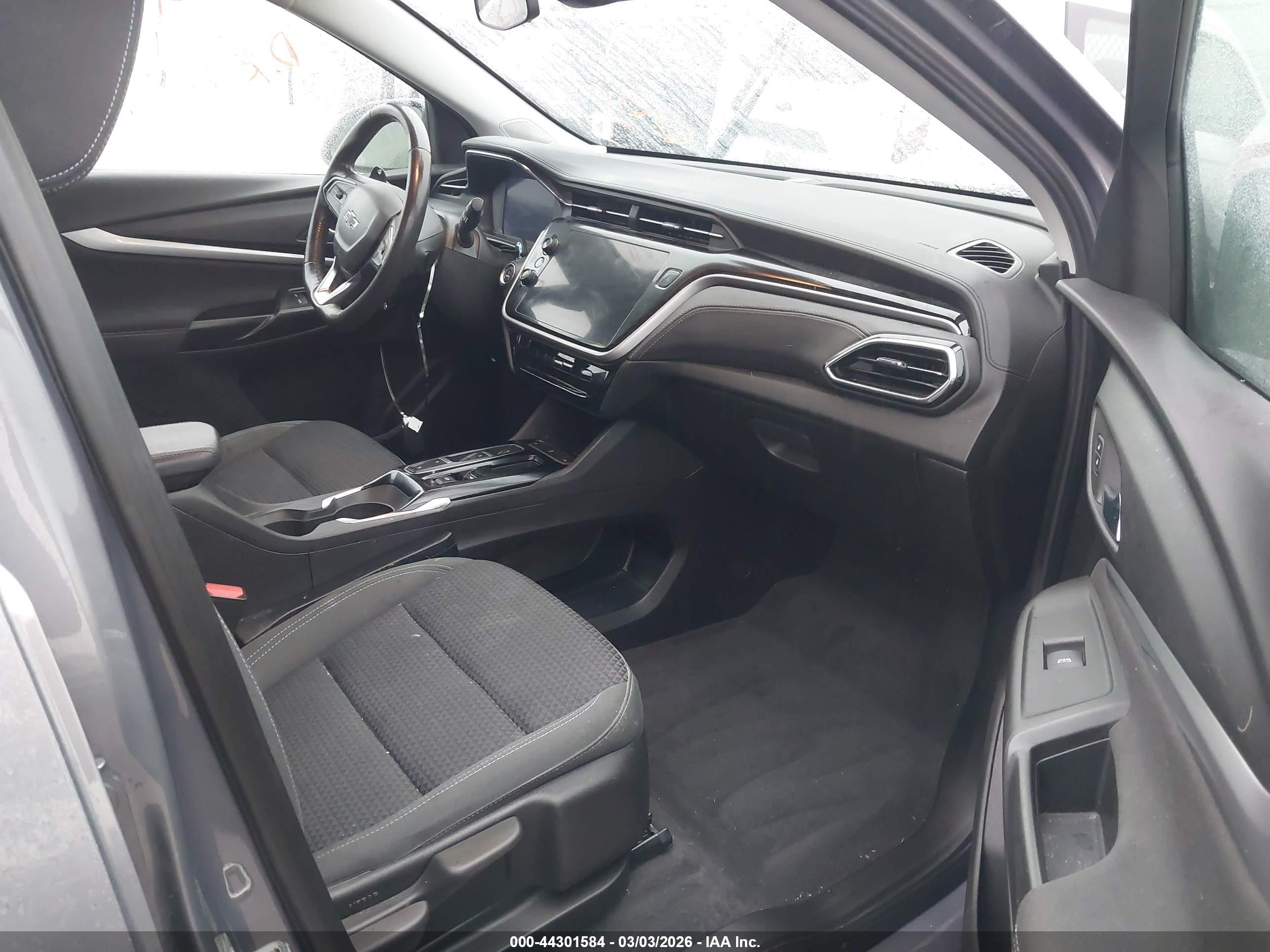CHEVROLET BOLT image 5