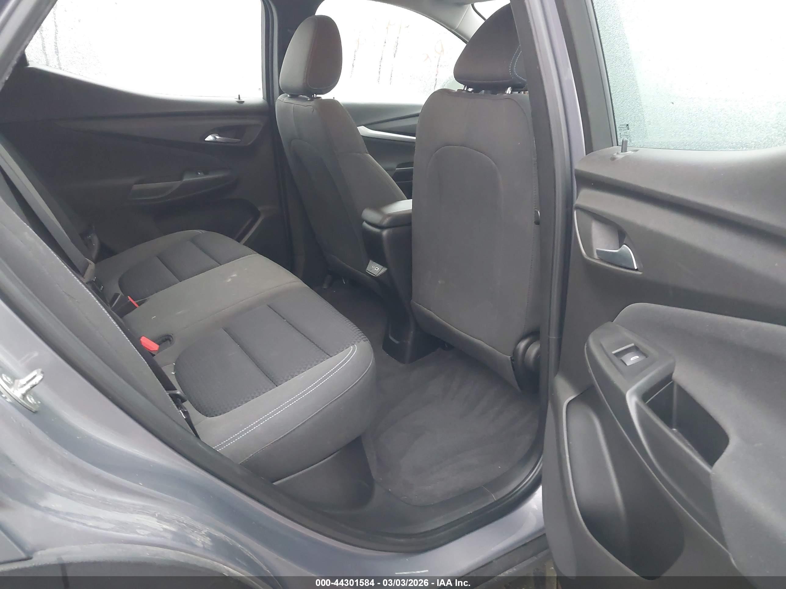 CHEVROLET BOLT image 8